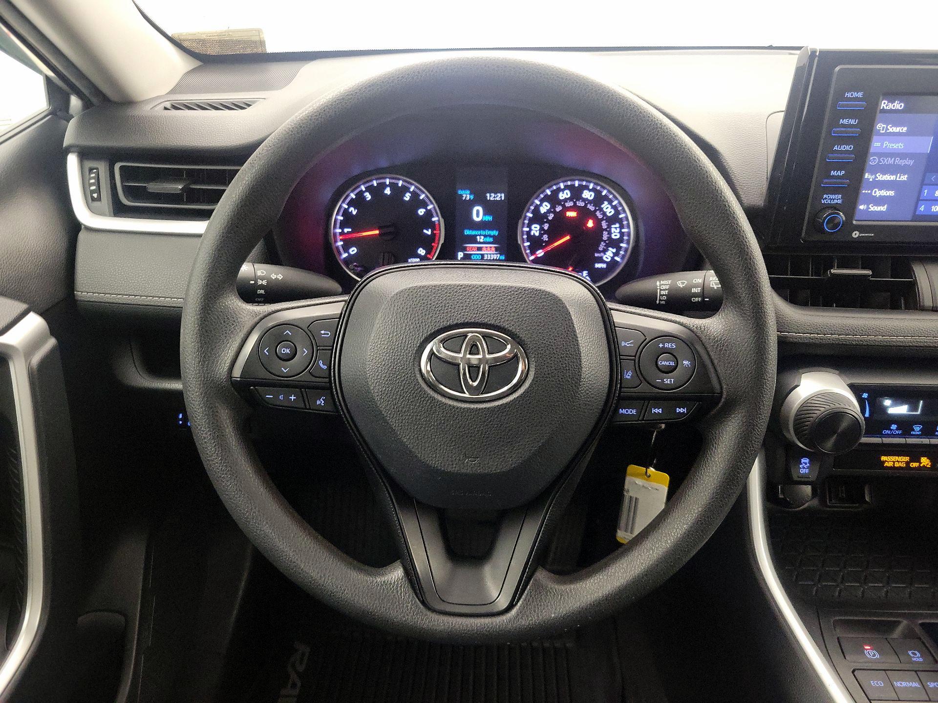 Thumbnail: 2020 Toyota RAV4 - 10