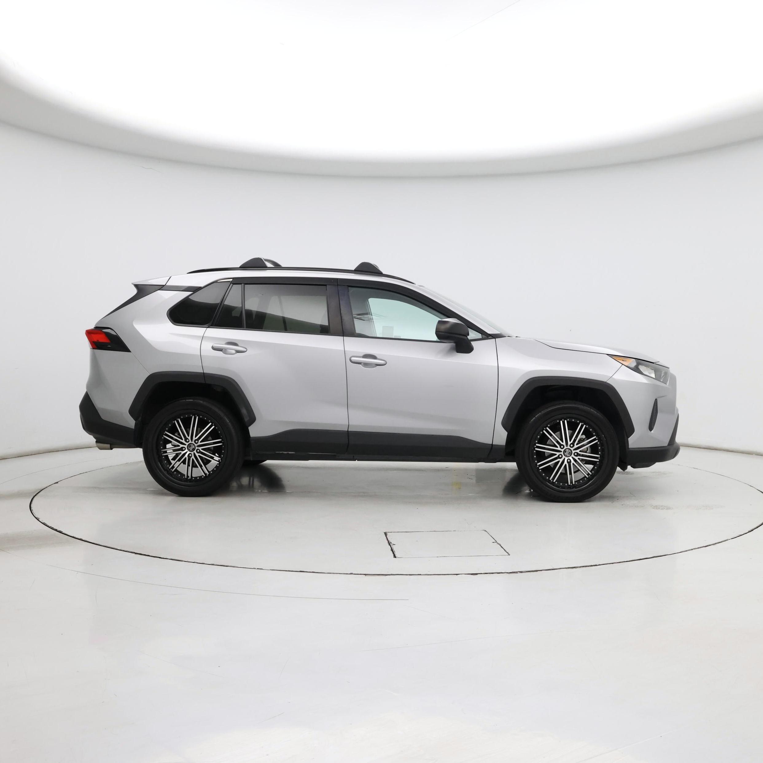 Thumbnail: 2020 Toyota RAV4 - 7