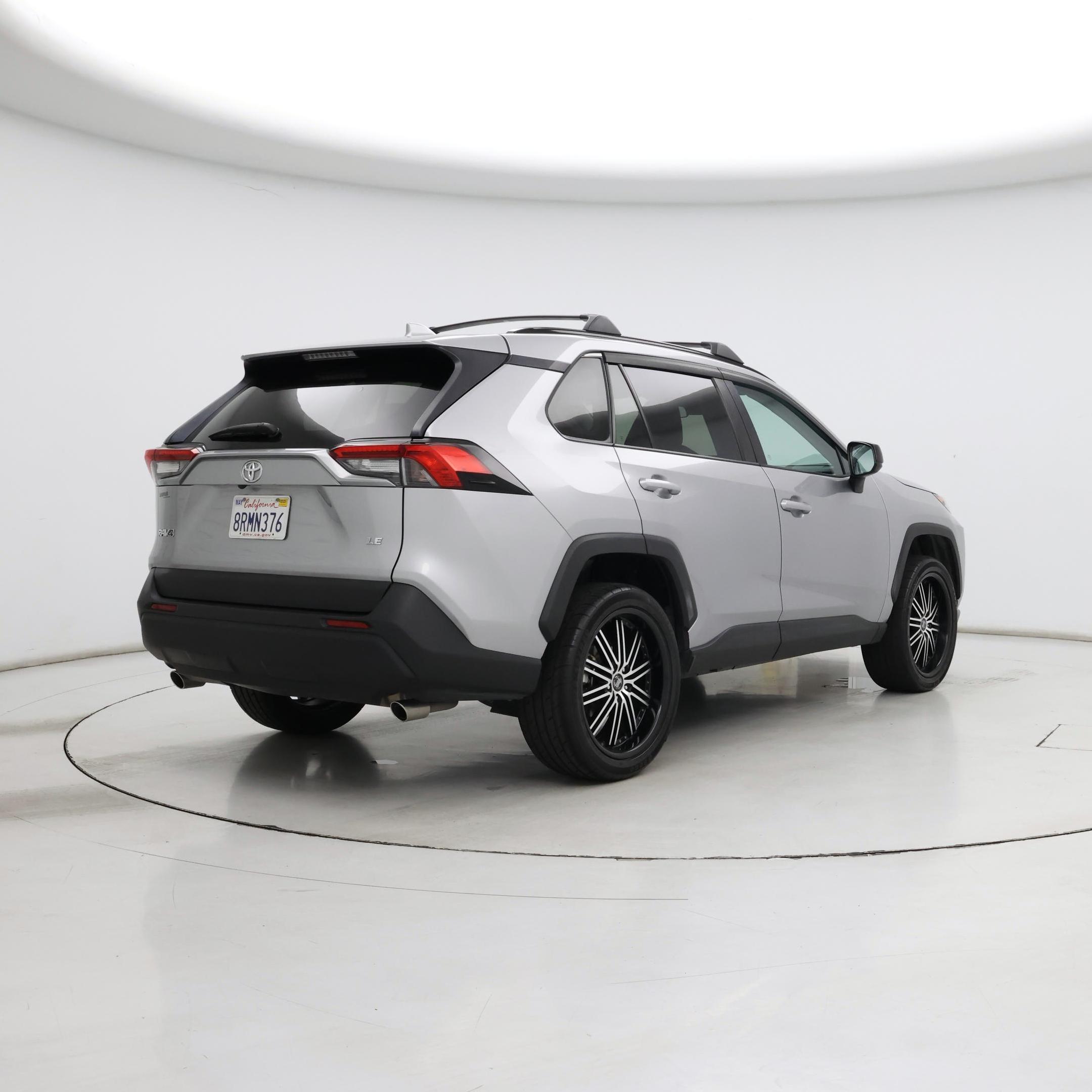 Thumbnail: 2020 Toyota RAV4 - 8