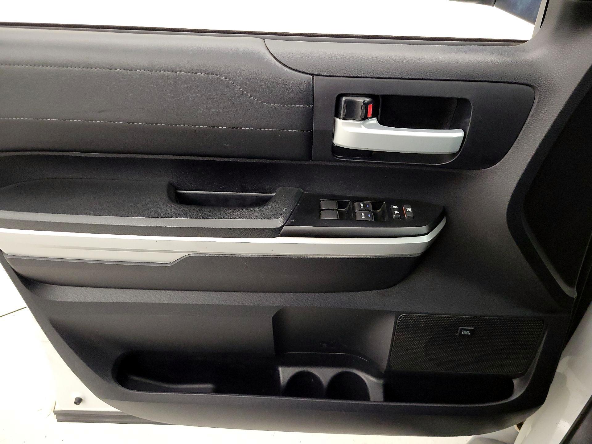 Thumbnail: 2016 Toyota Tundra - 12