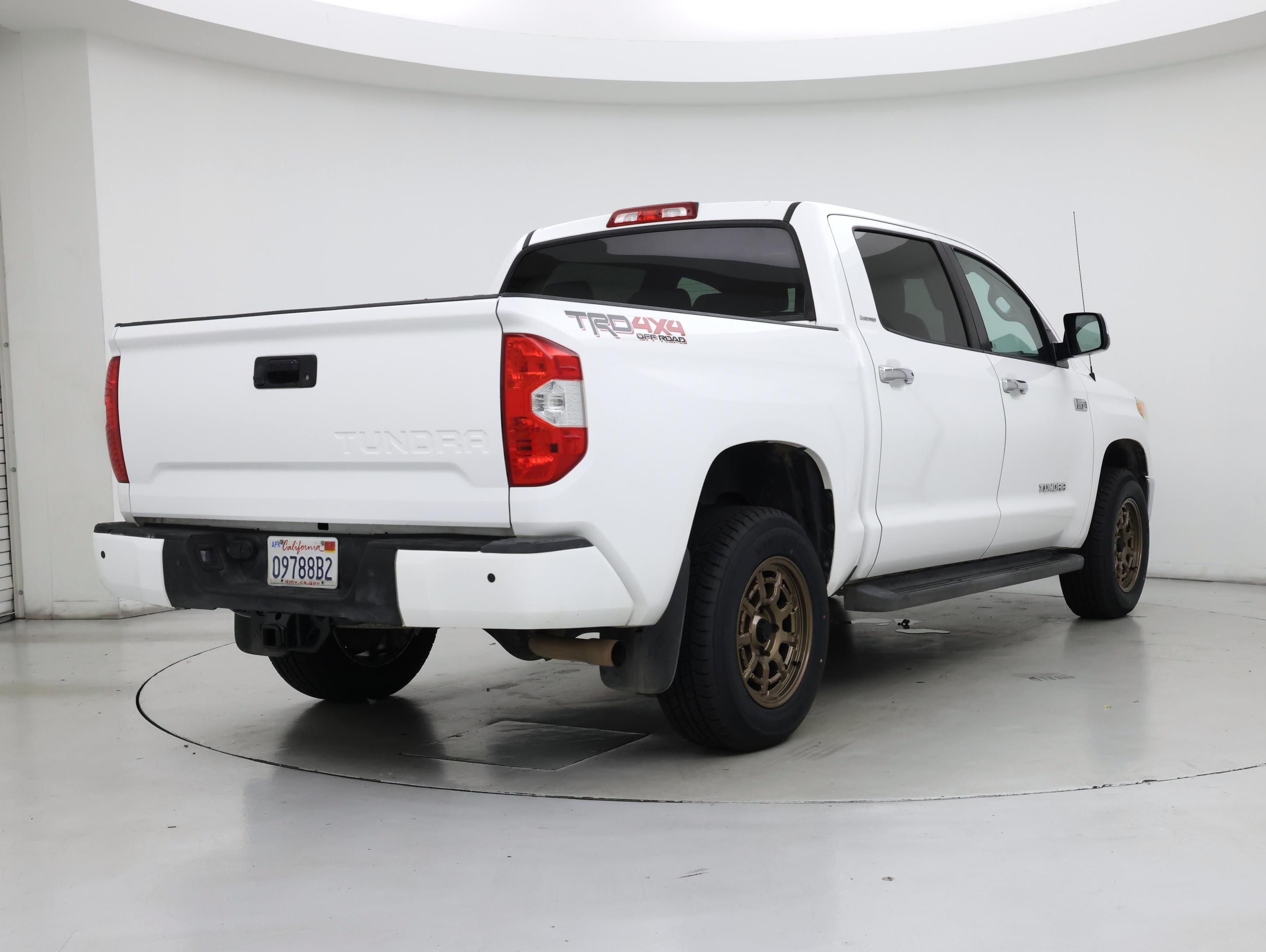 Thumbnail: 2016 Toyota Tundra - 8