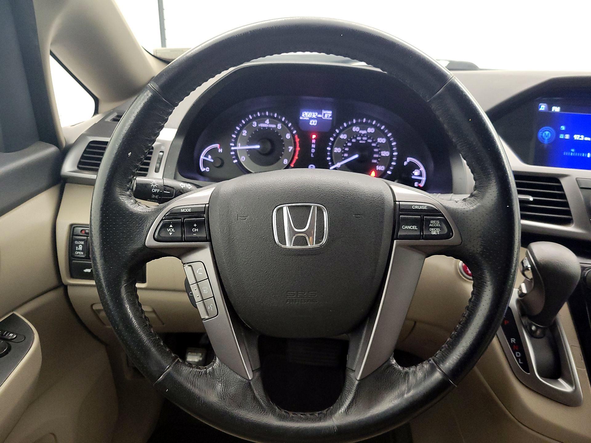 Thumbnail: 2014 Honda Odyssey - 10