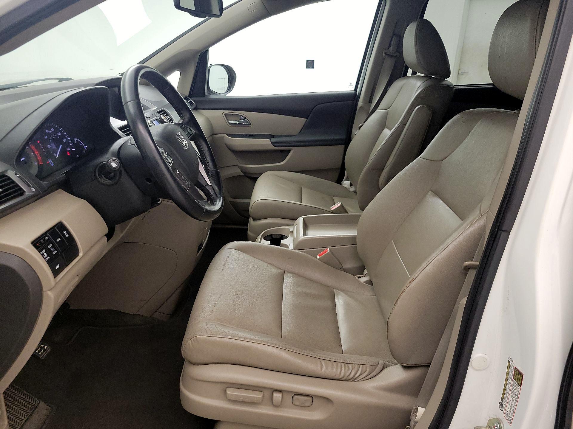 Thumbnail: 2014 Honda Odyssey - 11