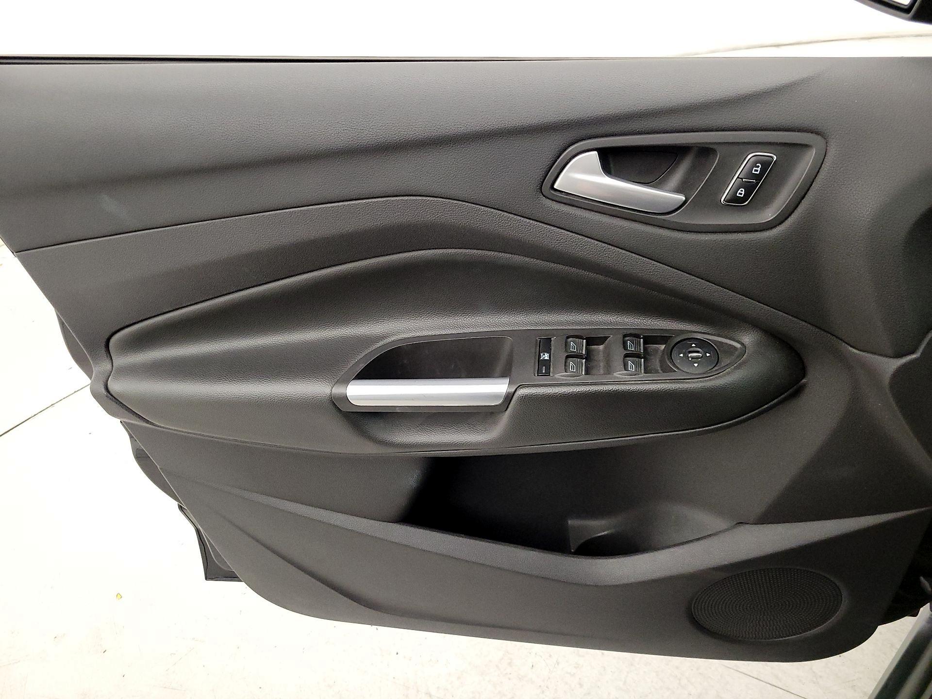 Thumbnail: 2013 Ford C-Max - 12