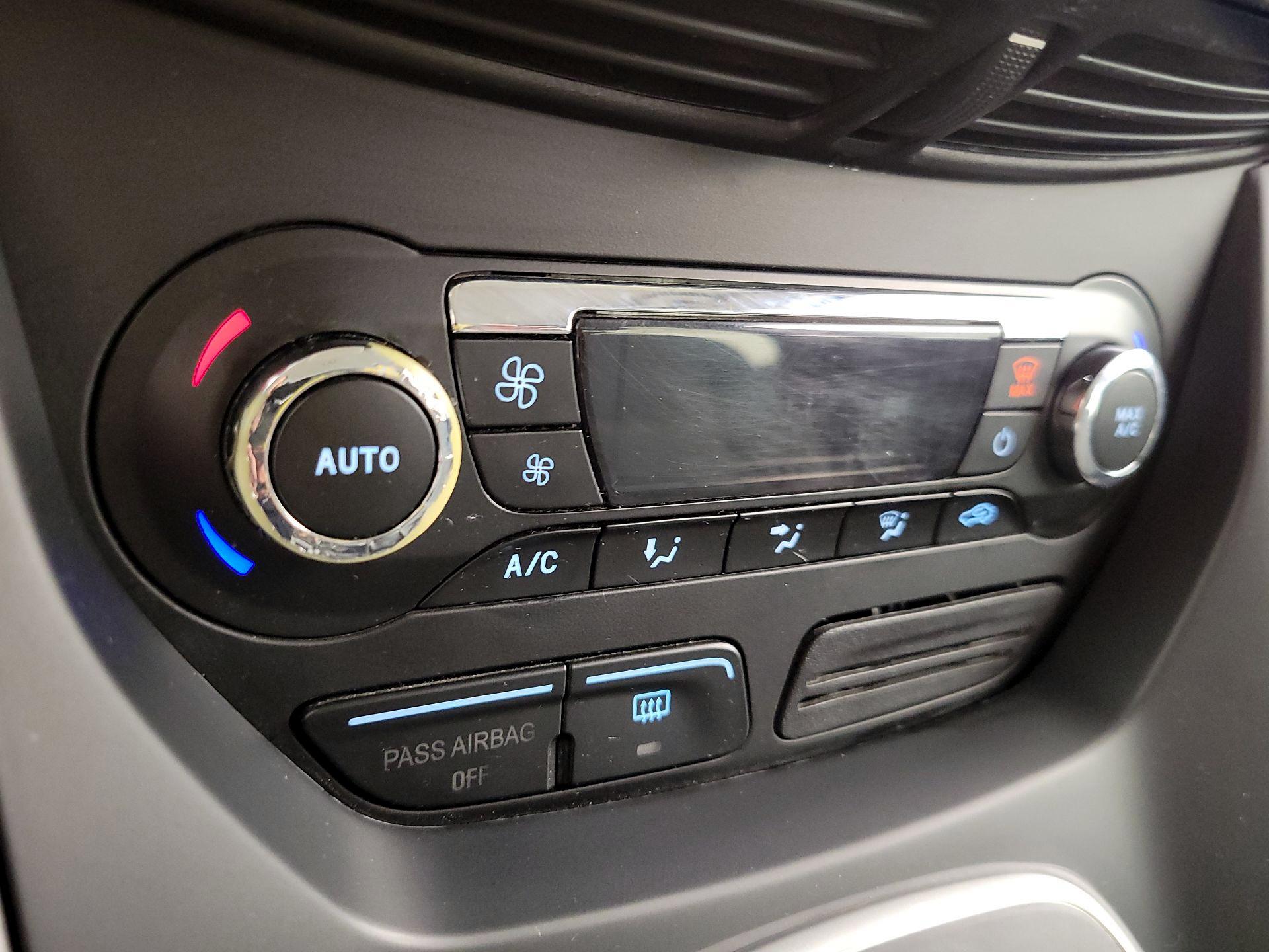 Thumbnail: 2013 Ford C-Max - 15