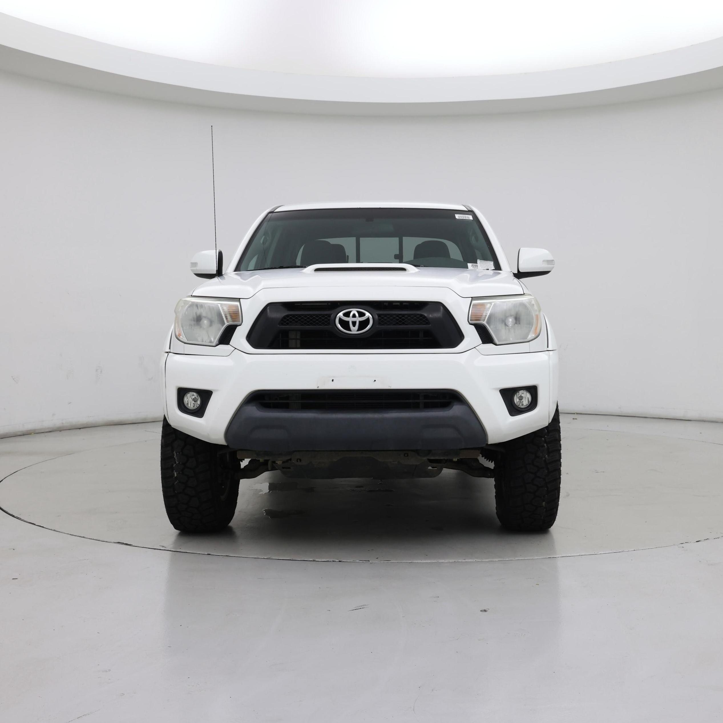 Thumbnail: 2015 Toyota Tacoma - 5