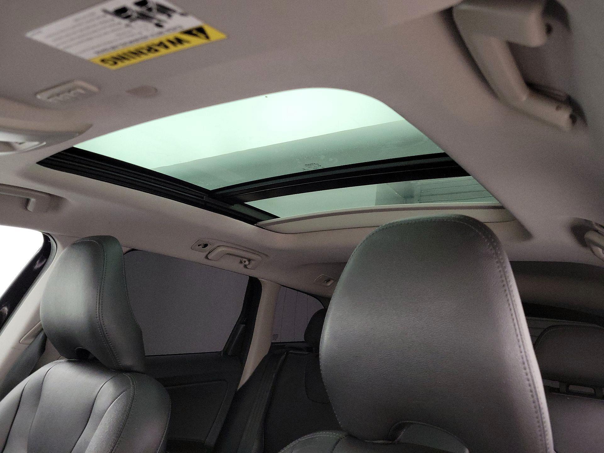 Thumbnail: 2016 Volvo XC60 - 19