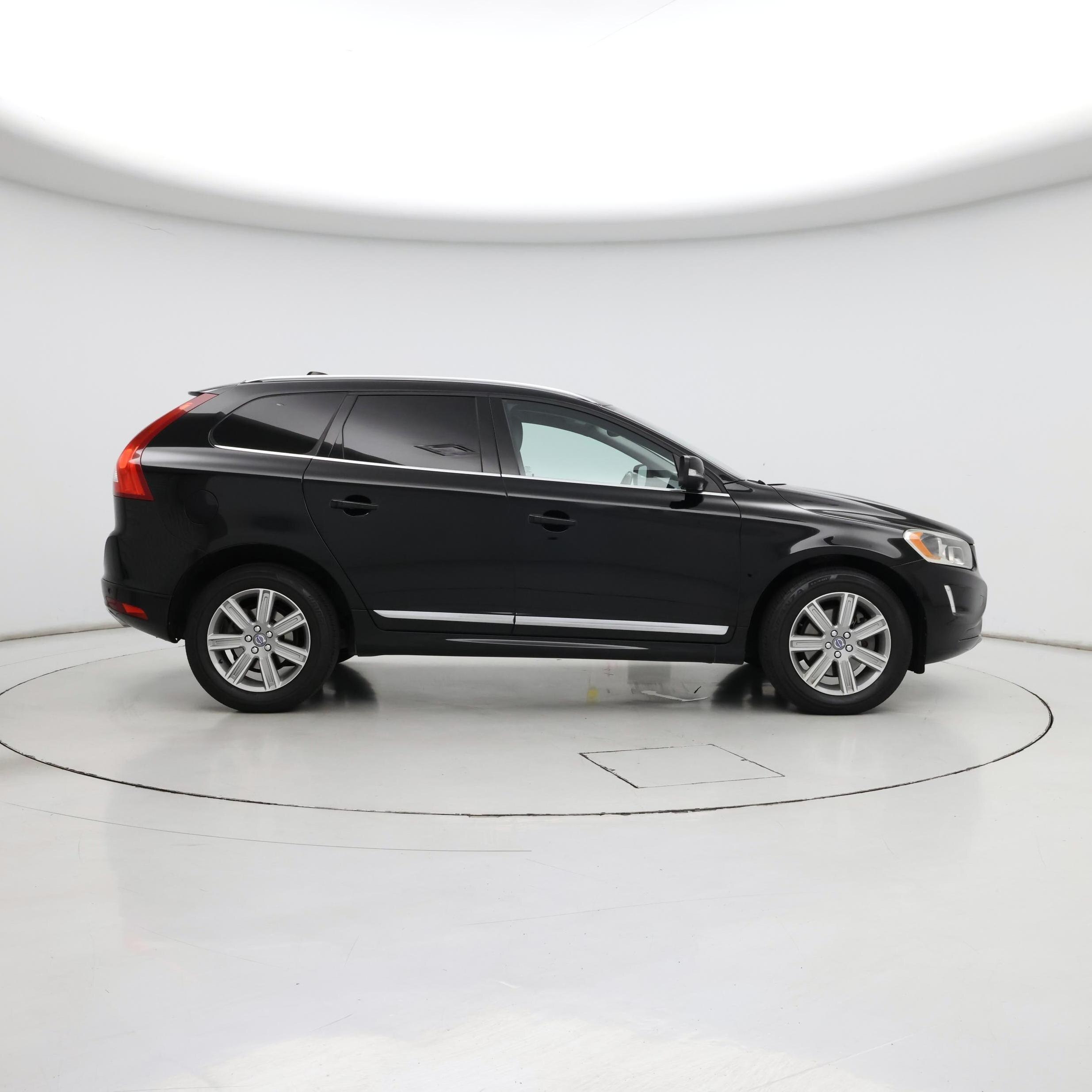 Thumbnail: 2016 Volvo XC60 - 7