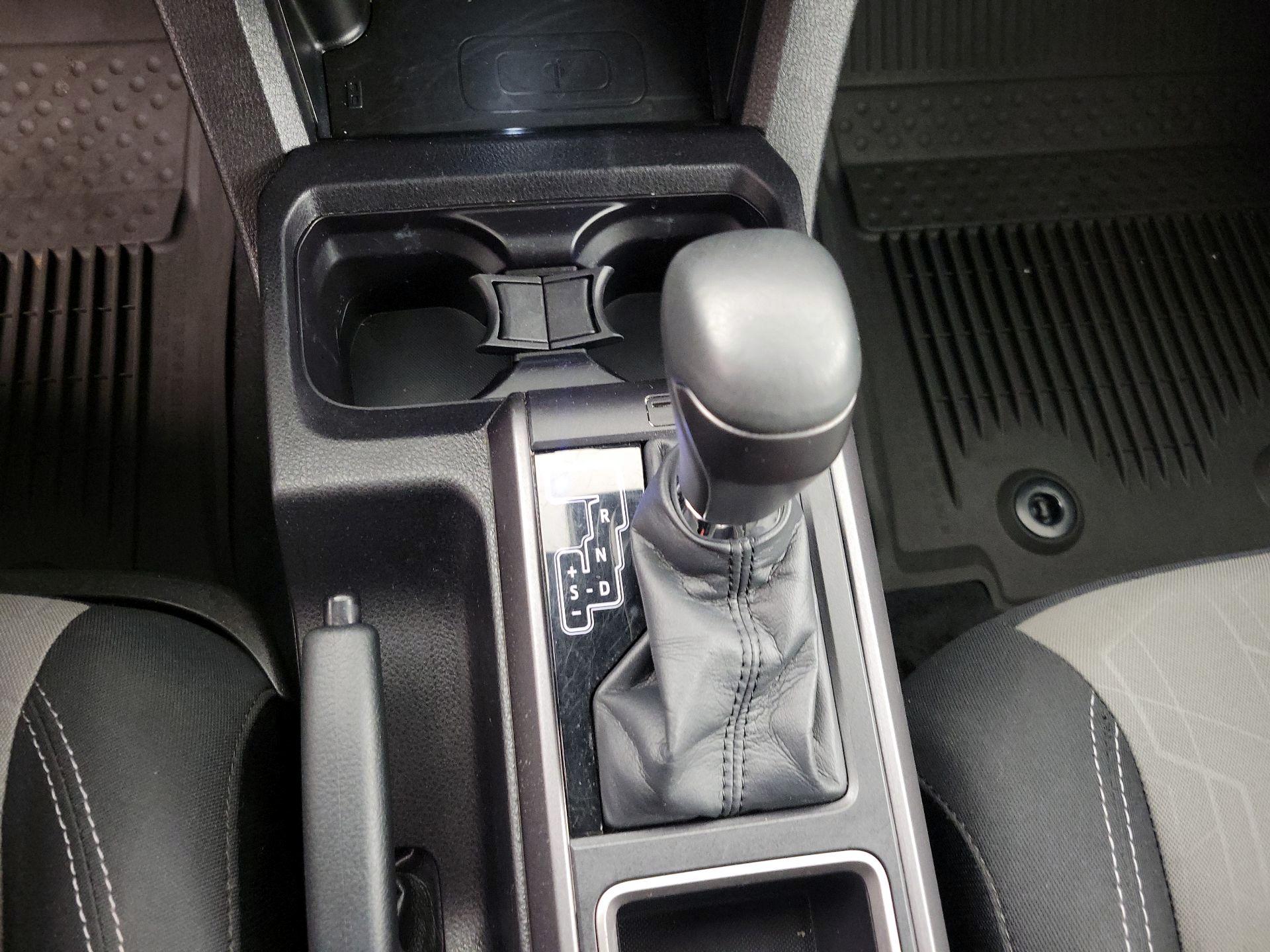 Thumbnail: 2022 Toyota Tacoma - 18