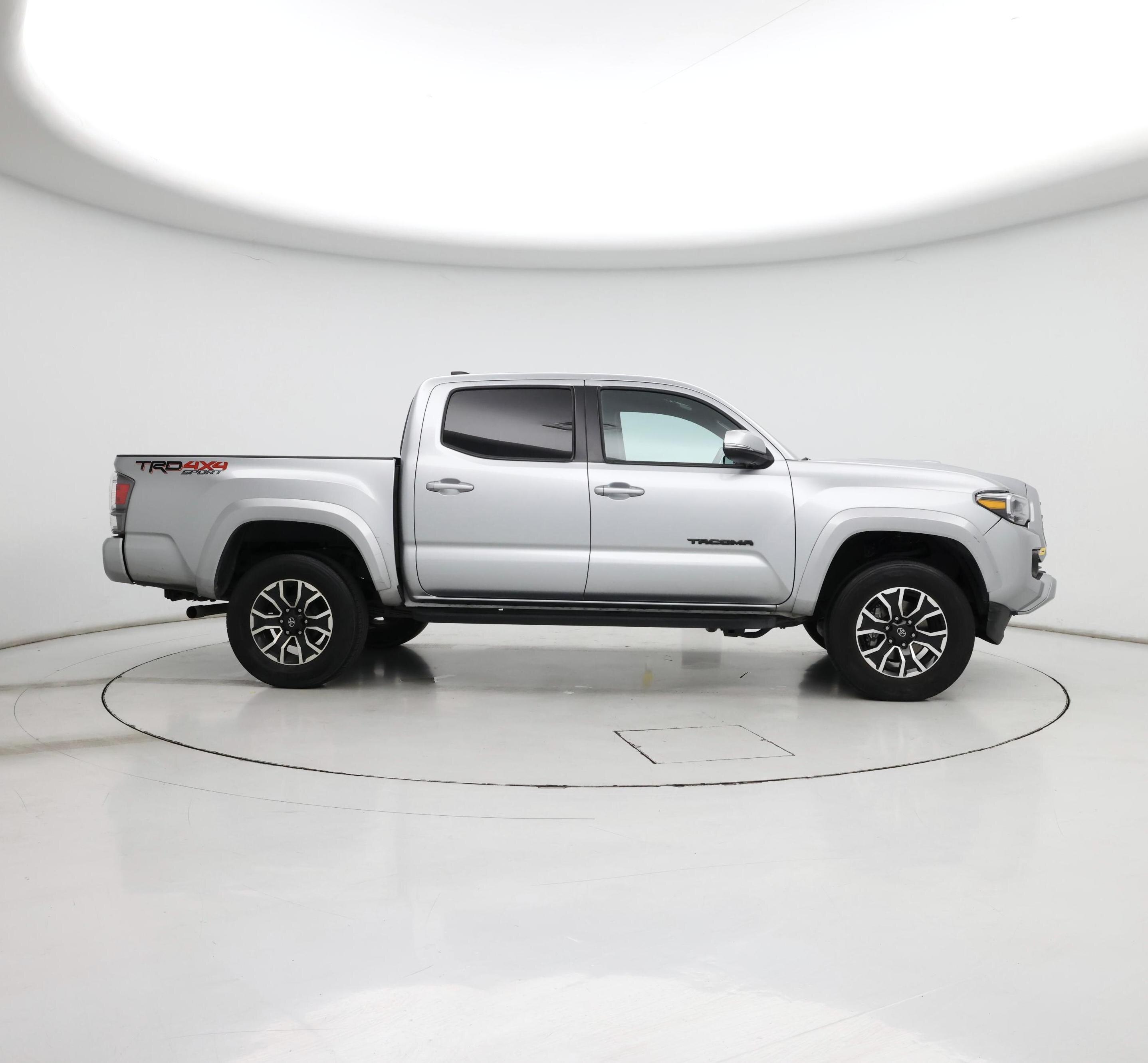 Thumbnail: 2022 Toyota Tacoma - 7