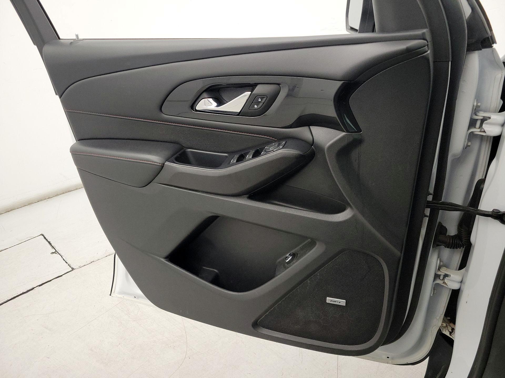 Thumbnail: 2022 Chevrolet Traverse - 12