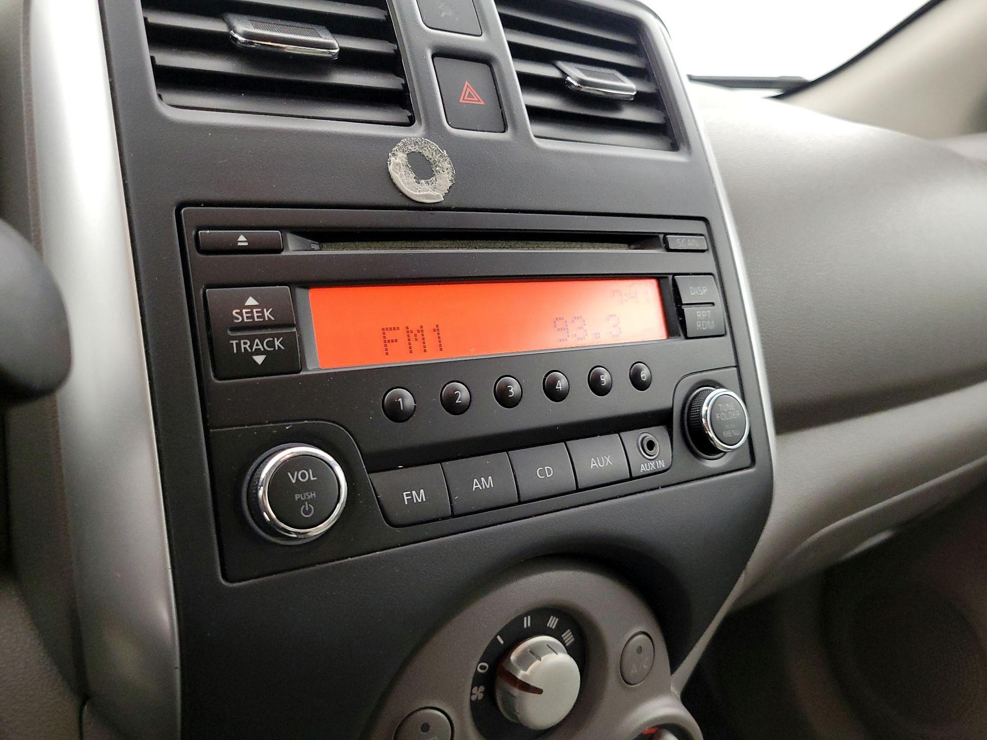 Thumbnail: 2014 Nissan Versa - 12