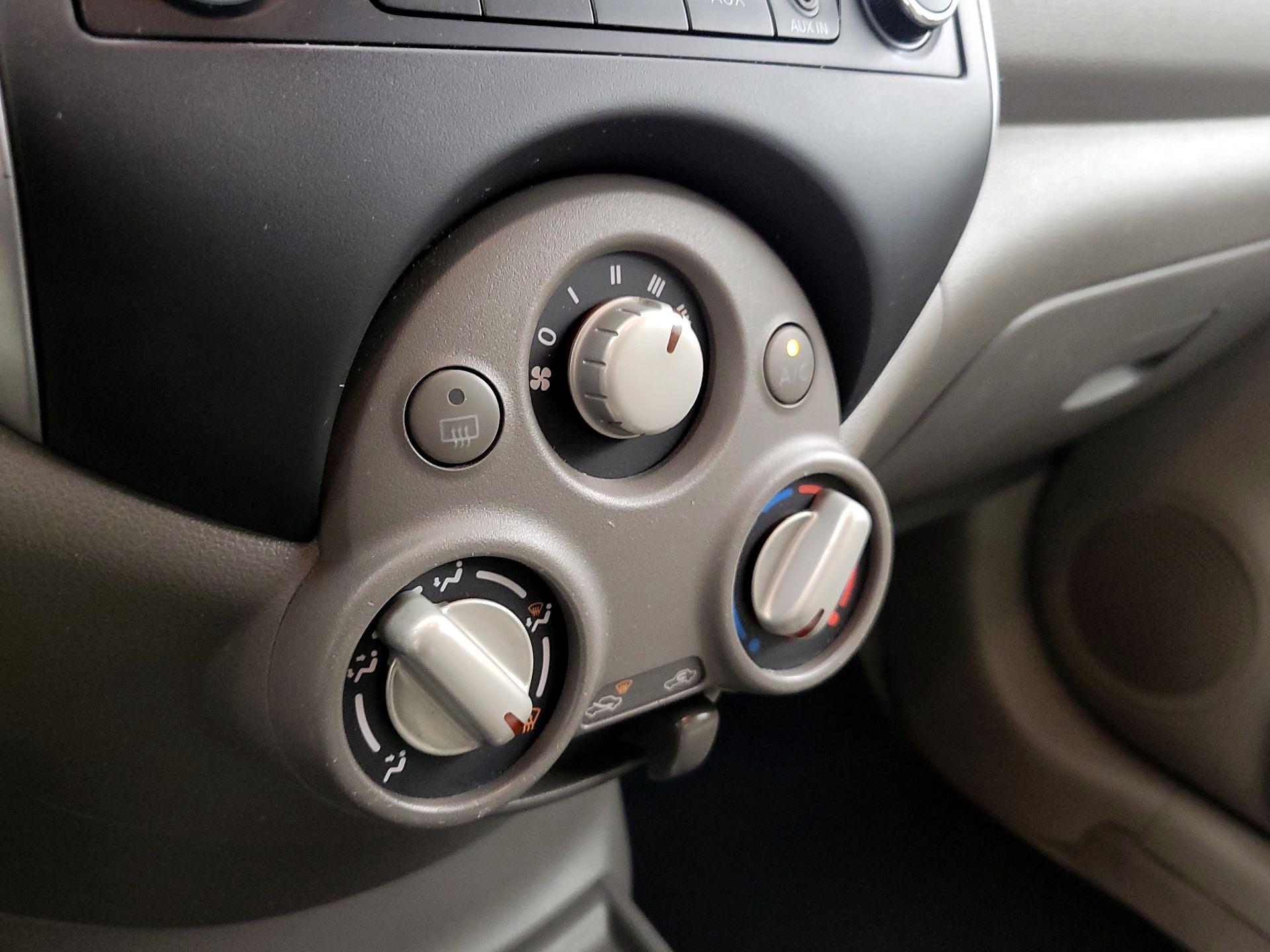 Thumbnail: 2014 Nissan Versa - 13