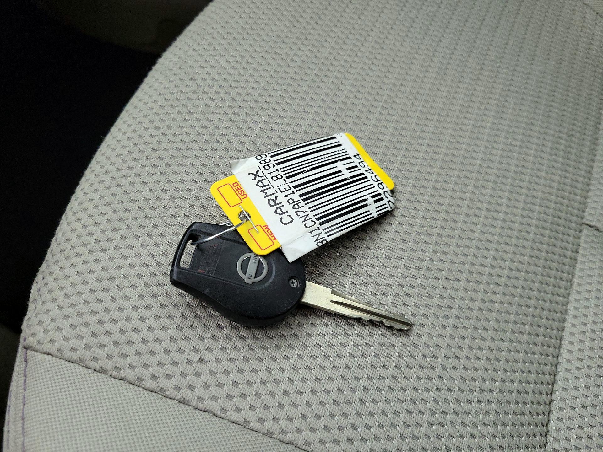 Thumbnail: 2014 Nissan Versa - 19