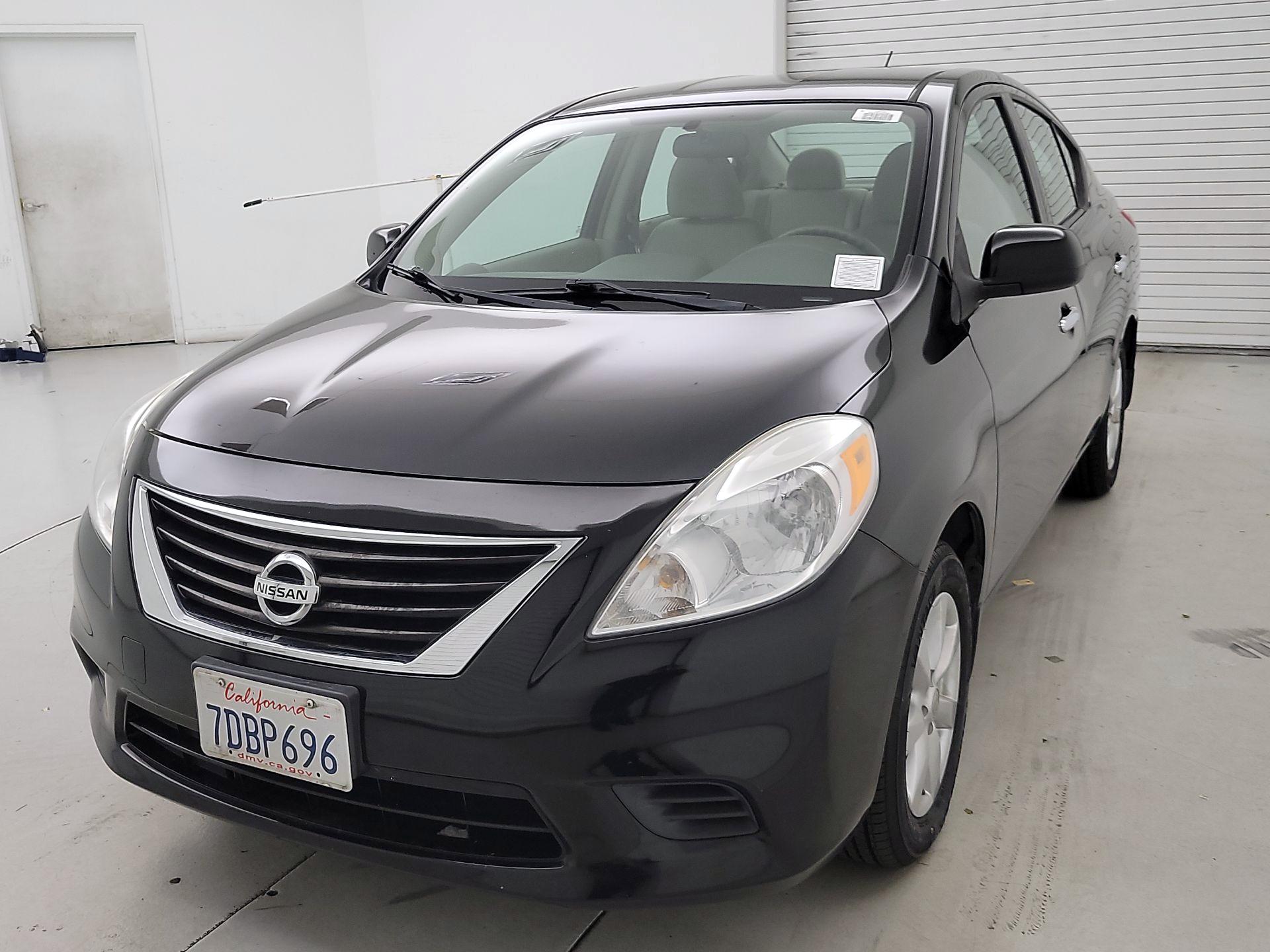 Thumbnail: 2014 Nissan Versa - 3
