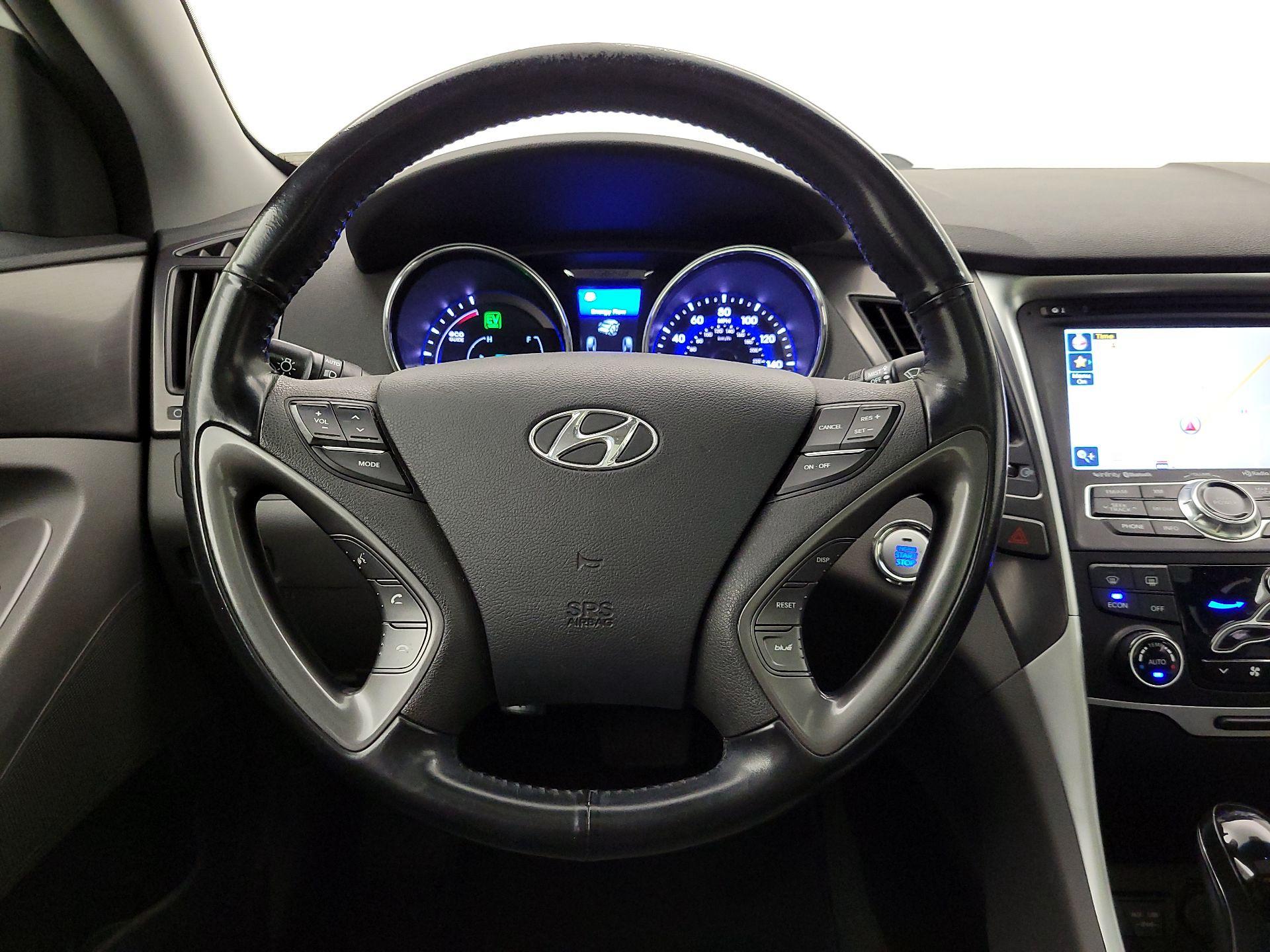Thumbnail: 2014 Hyundai Sonata - 10