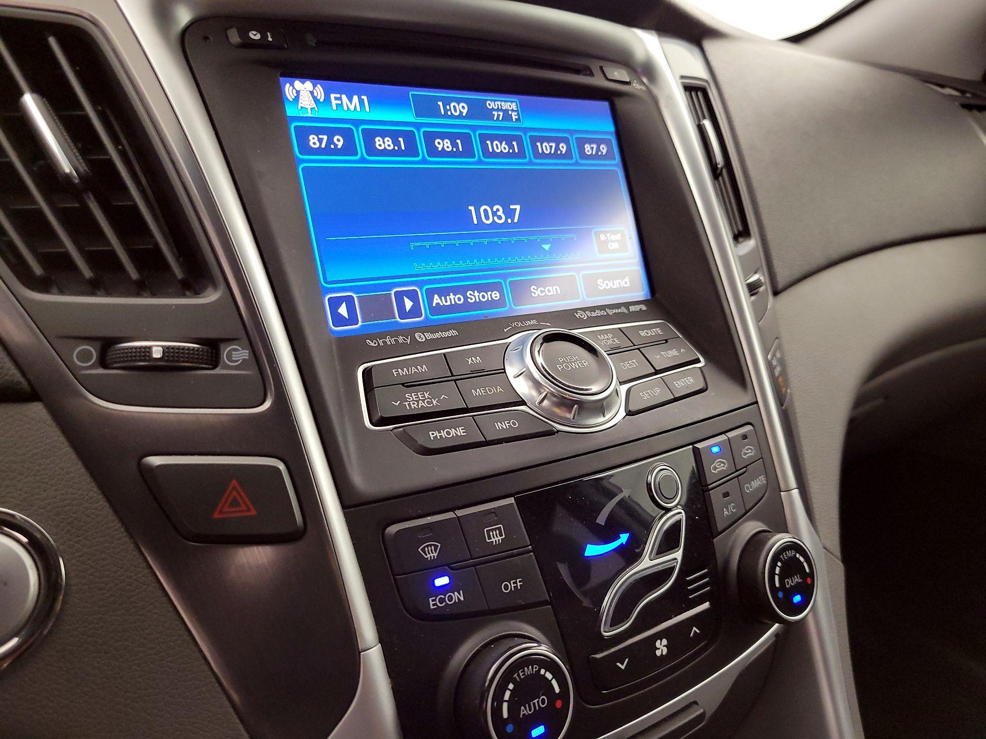 Thumbnail: 2014 Hyundai Sonata - 16