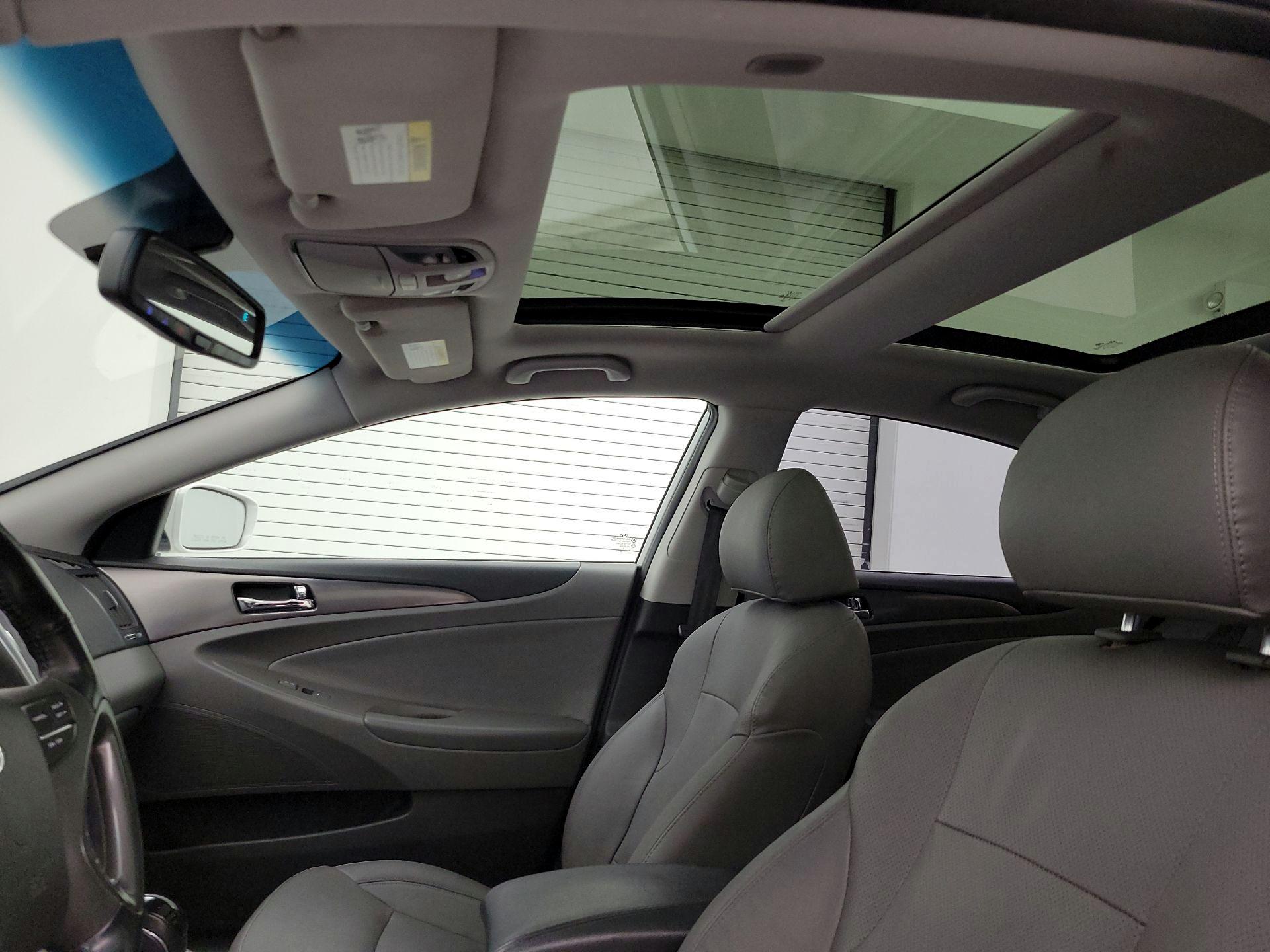 Thumbnail: 2014 Hyundai Sonata - 20