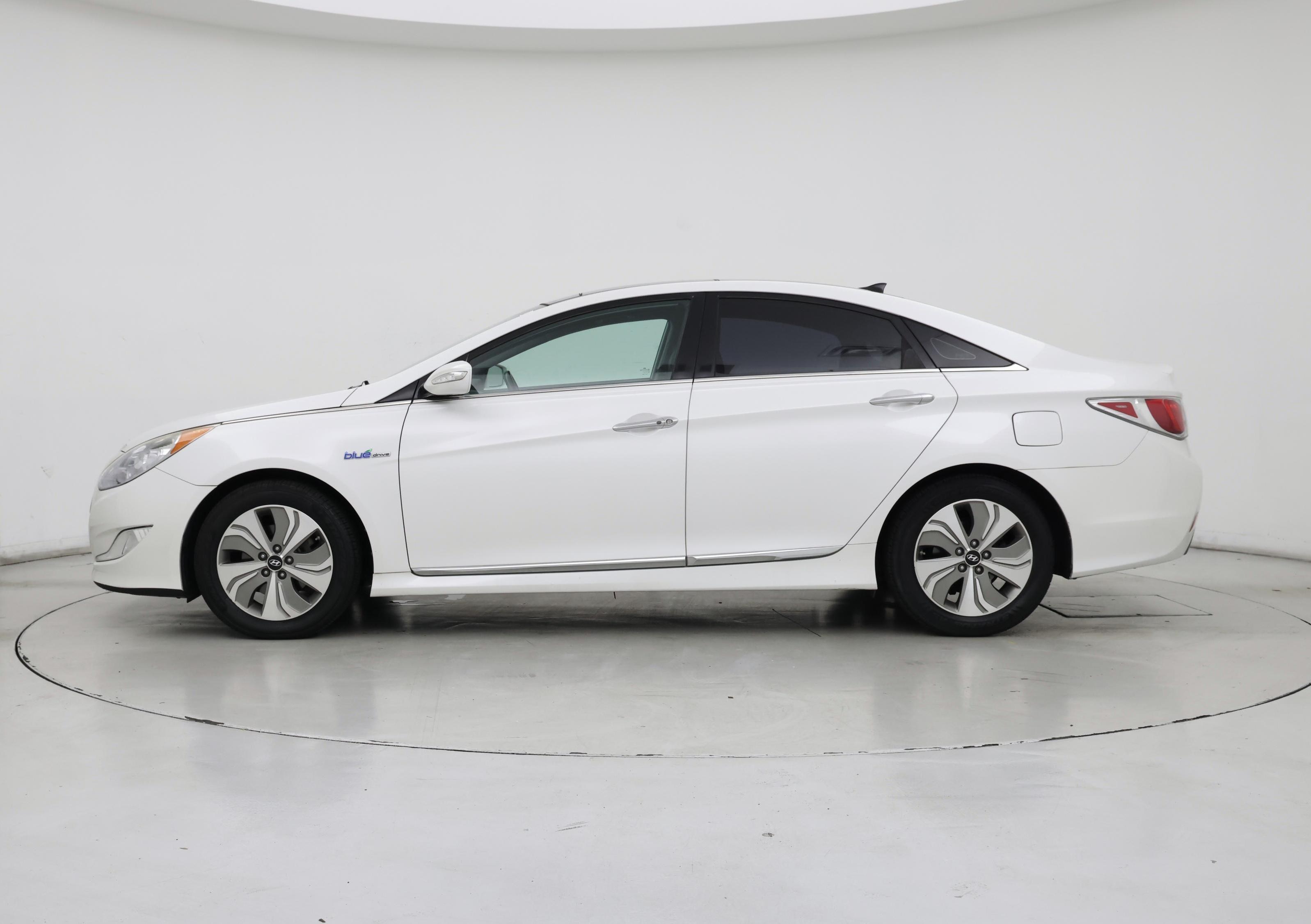 Thumbnail: 2014 Hyundai Sonata - 3