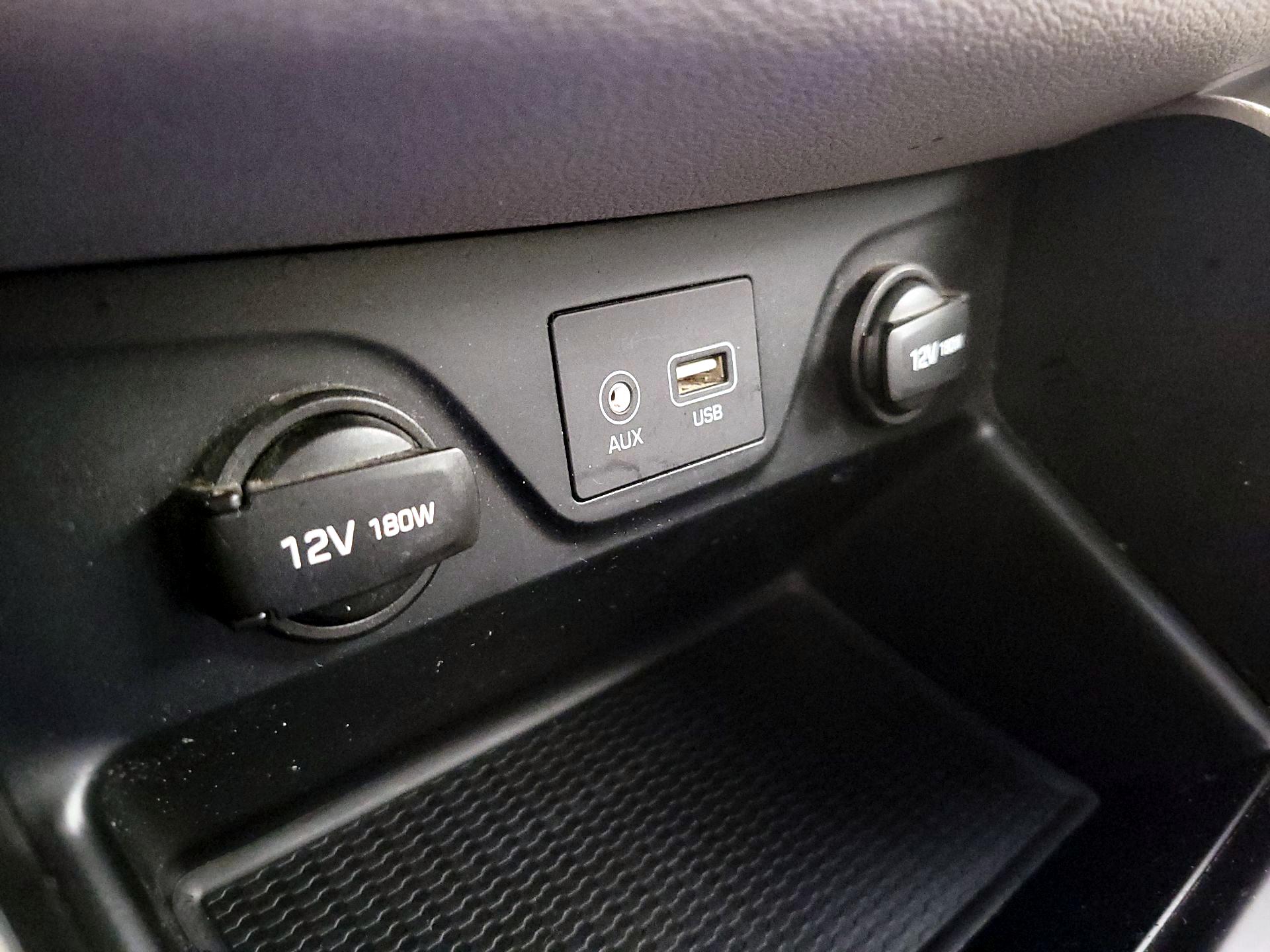 Thumbnail: 2016 Hyundai Tucson - 18