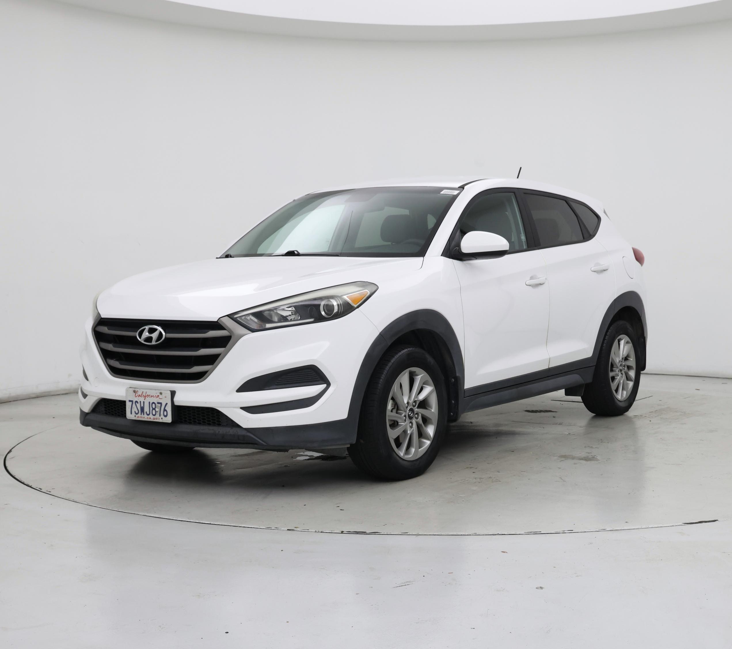Thumbnail: 2016 Hyundai Tucson - 4