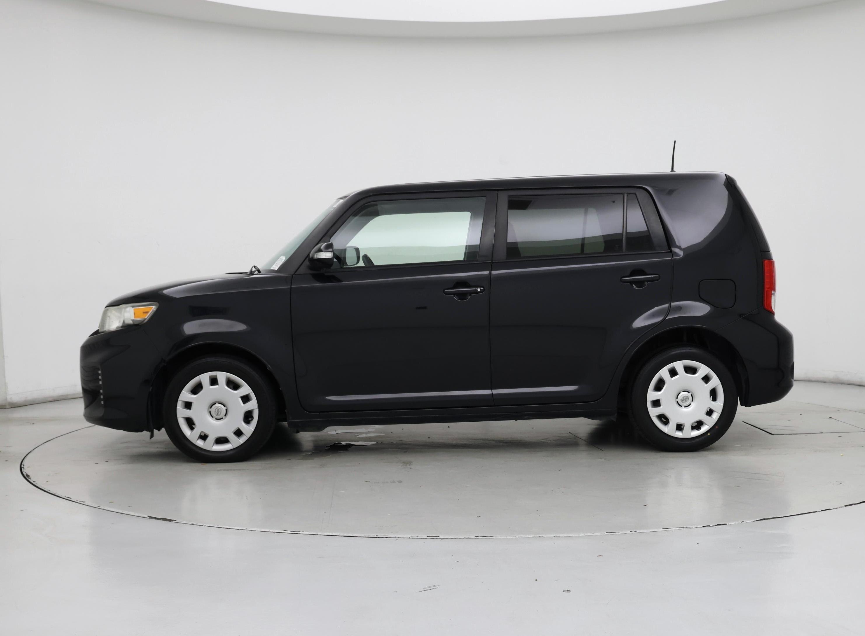 Thumbnail: 2015 Scion xB - 3