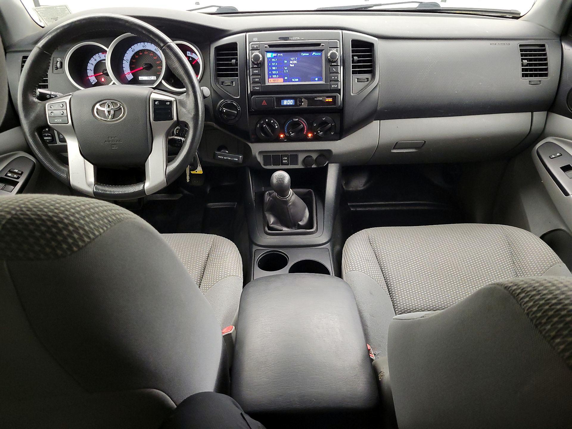 Thumbnail: 2013 Toyota Tacoma - 9