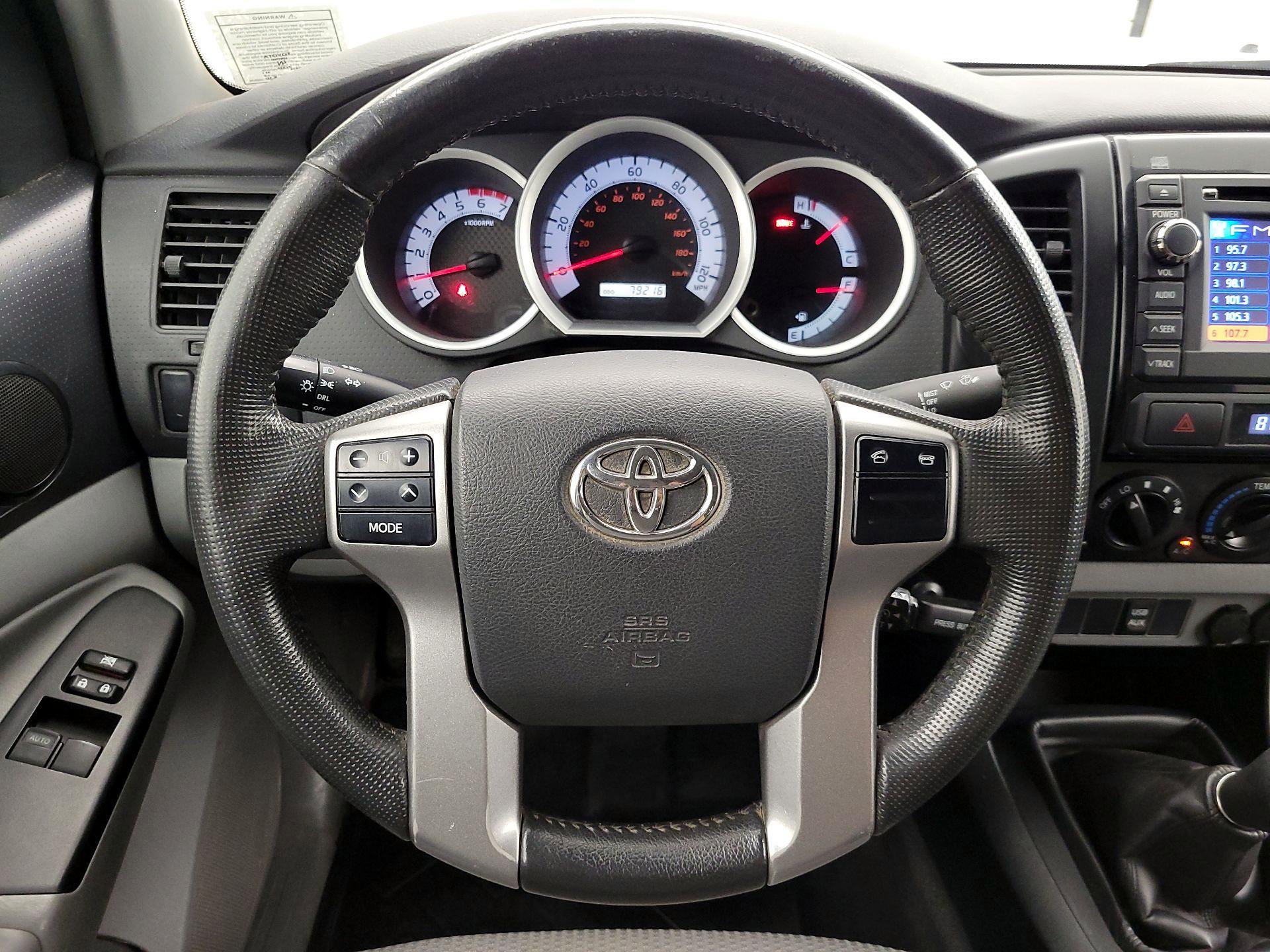 Thumbnail: 2013 Toyota Tacoma - 10