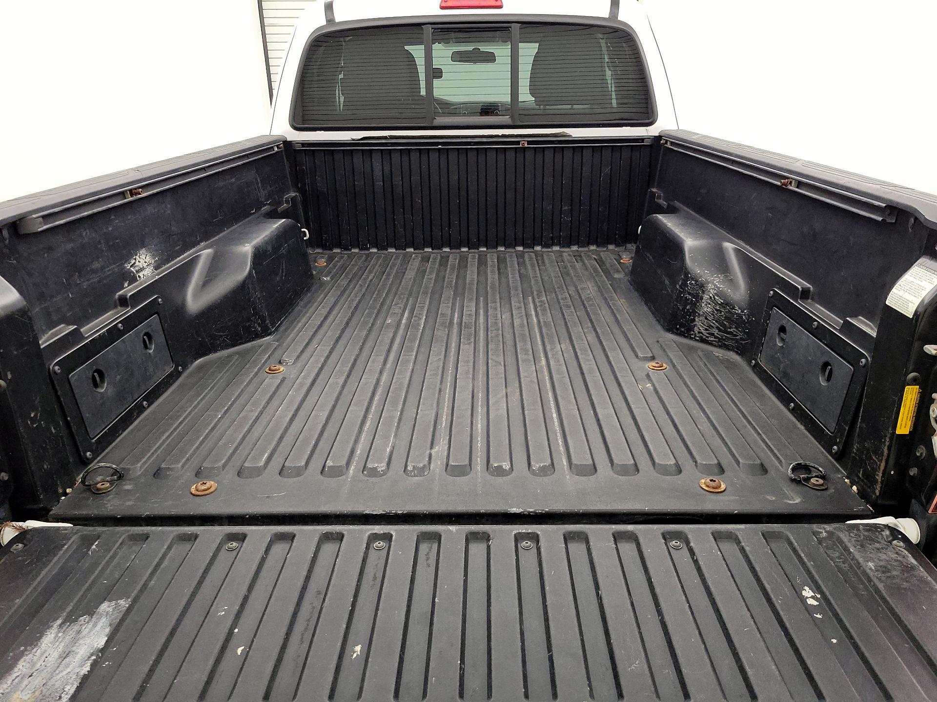 Thumbnail: 2013 Toyota Tacoma - 19