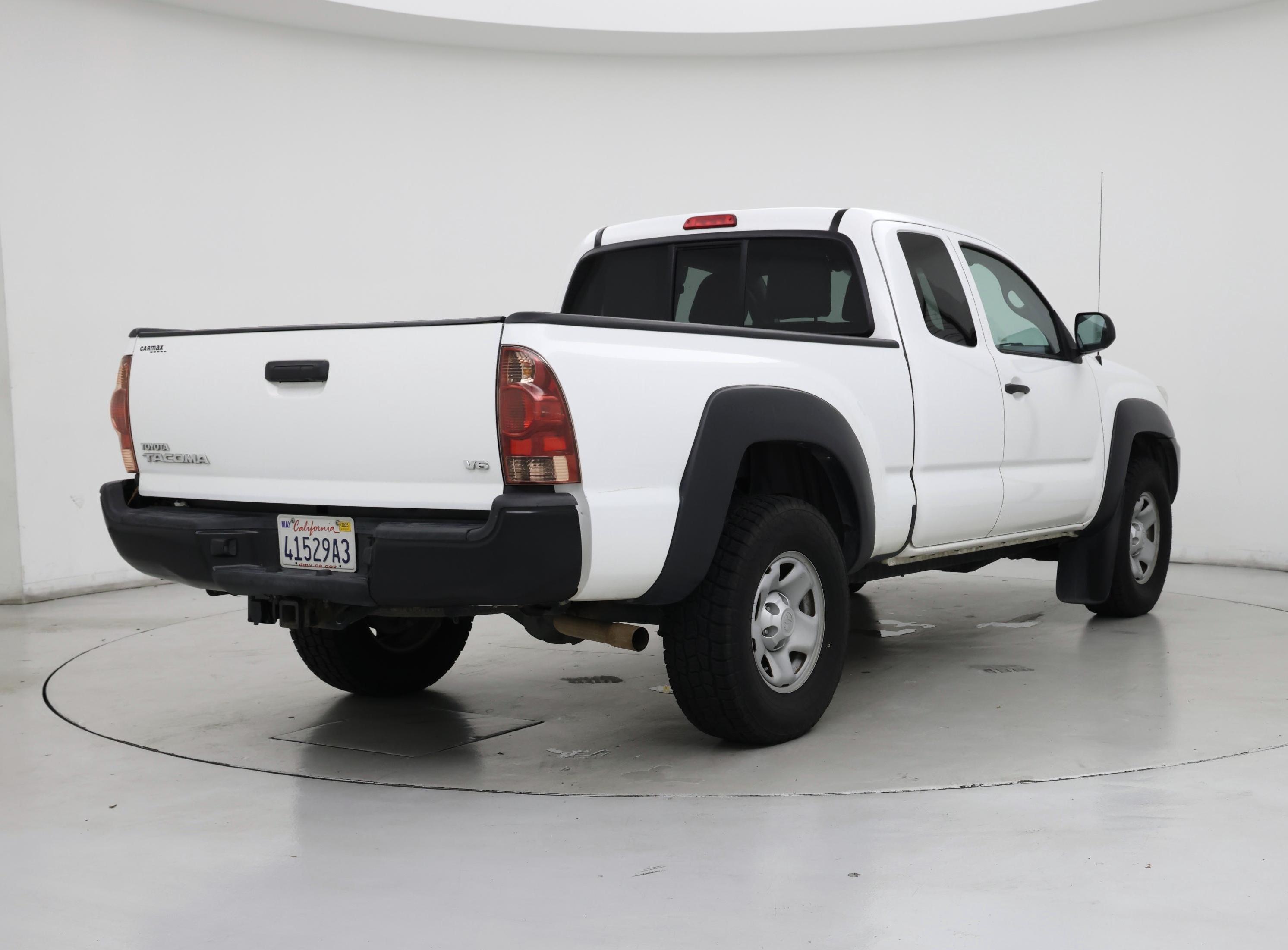 Thumbnail: 2013 Toyota Tacoma - 8