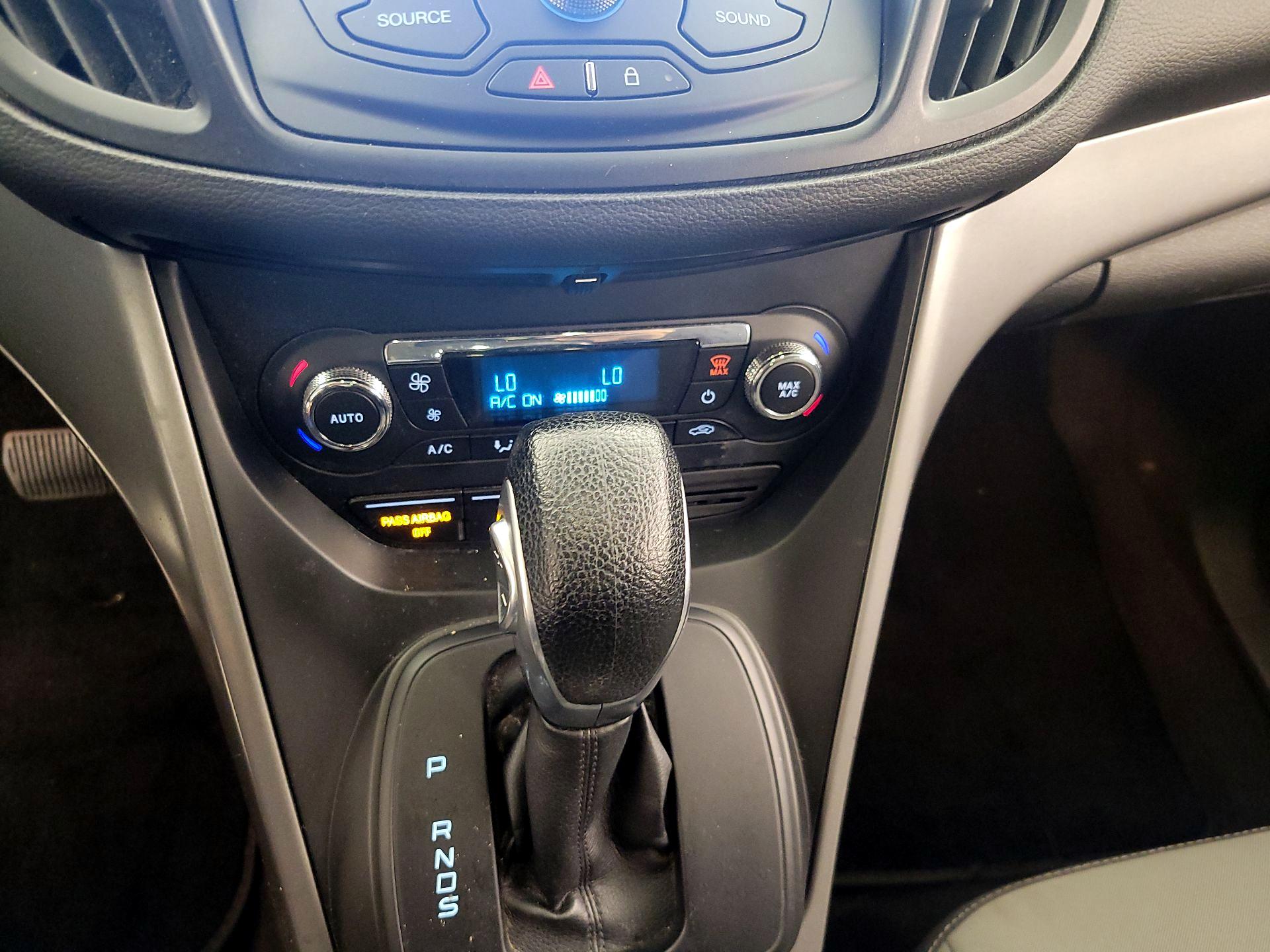 Thumbnail: 2016 Ford Escape - 16