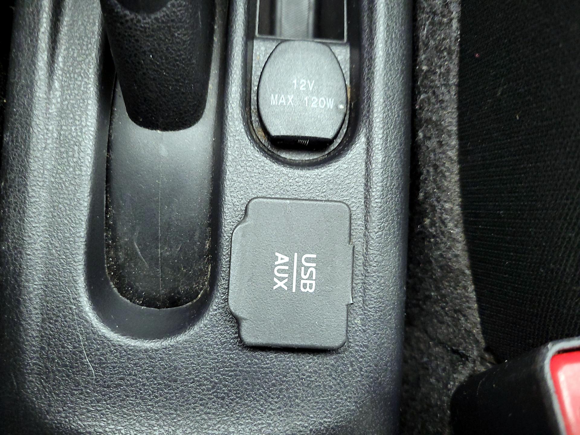 Thumbnail: 2016 Nissan Versa Note - 18