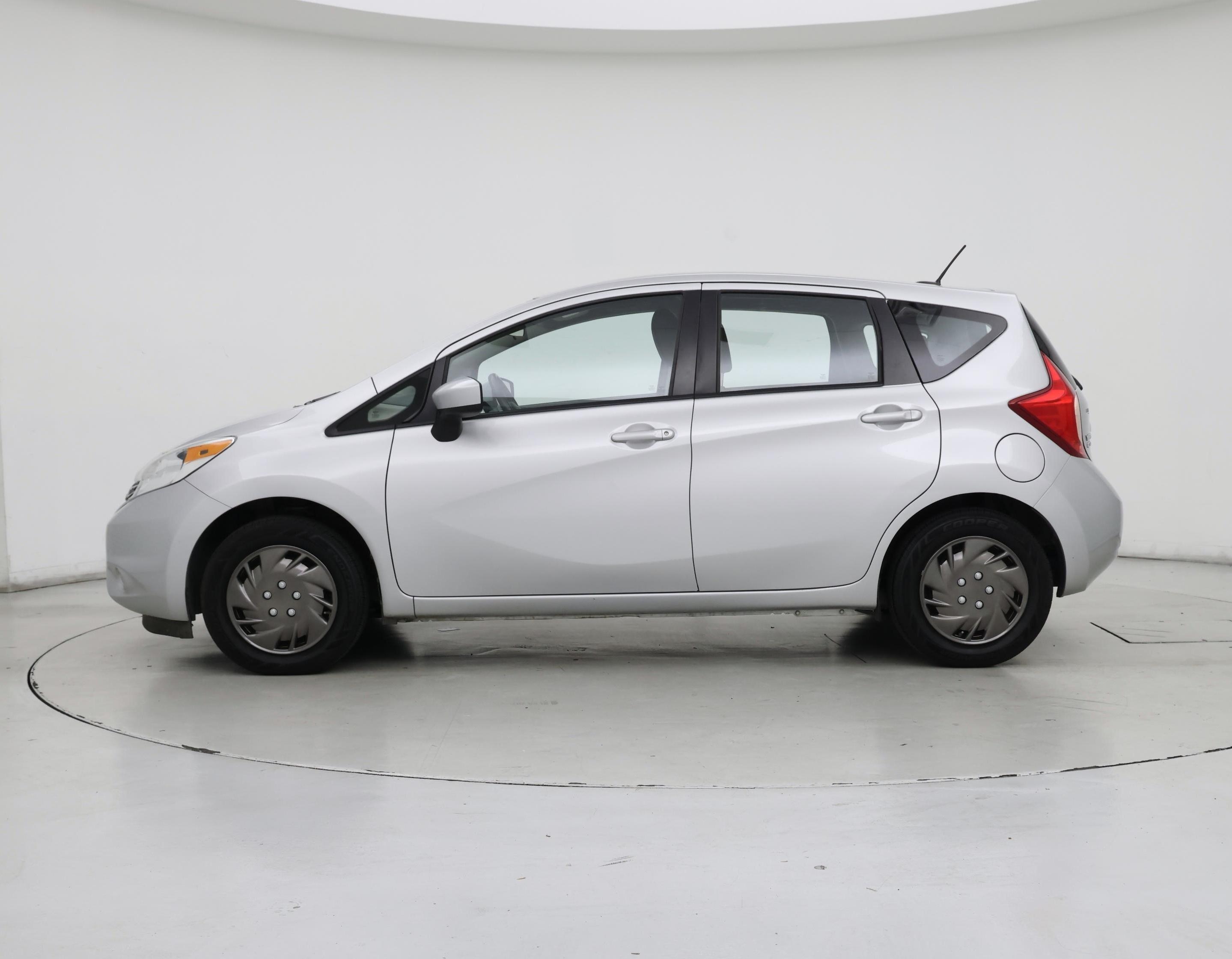 Thumbnail: 2016 Nissan Versa Note - 3
