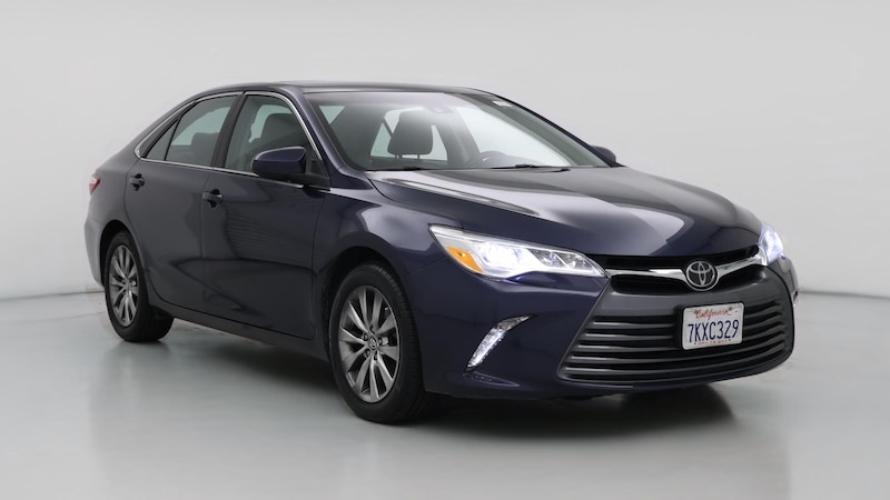2015 Toyota Camry XLE Hero Image