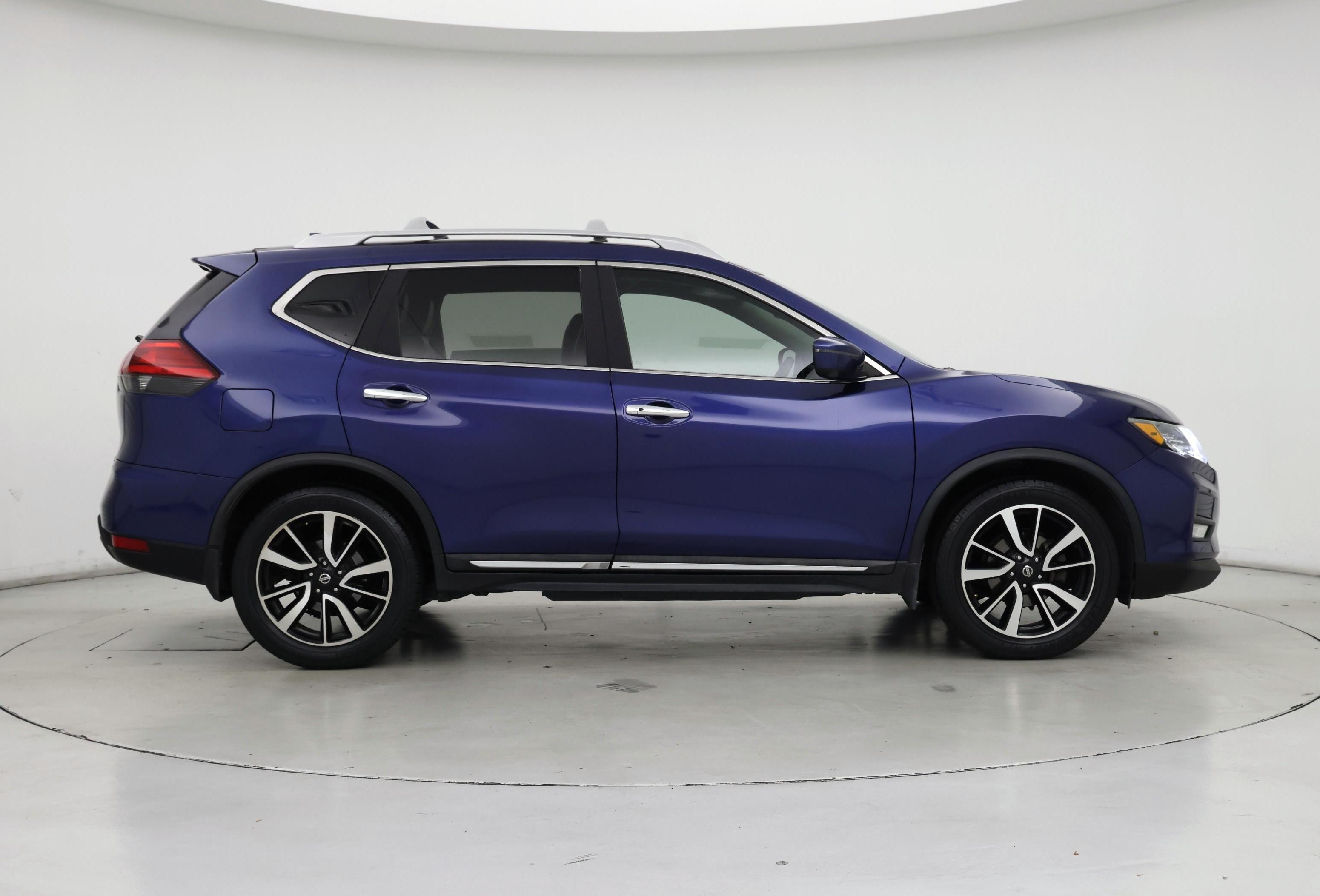 Thumbnail: 2017 Nissan Rogue - 7