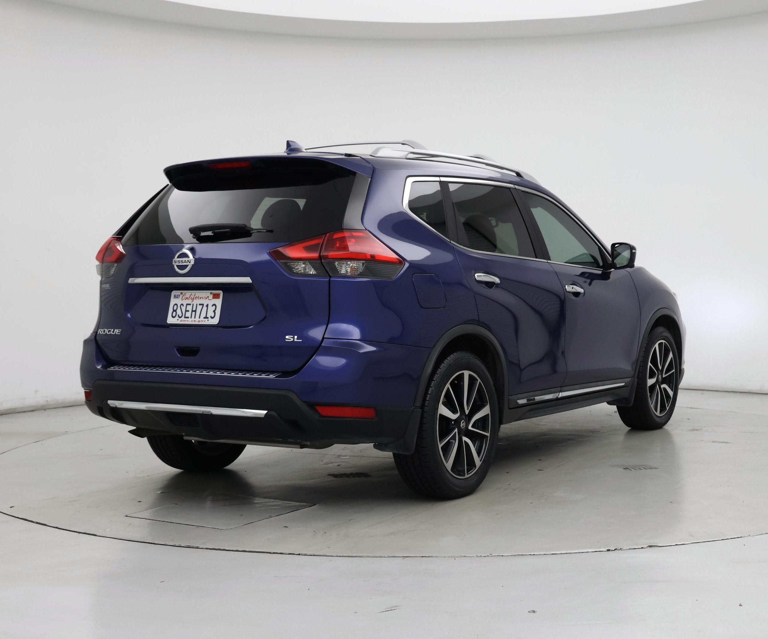 Thumbnail: 2017 Nissan Rogue - 8