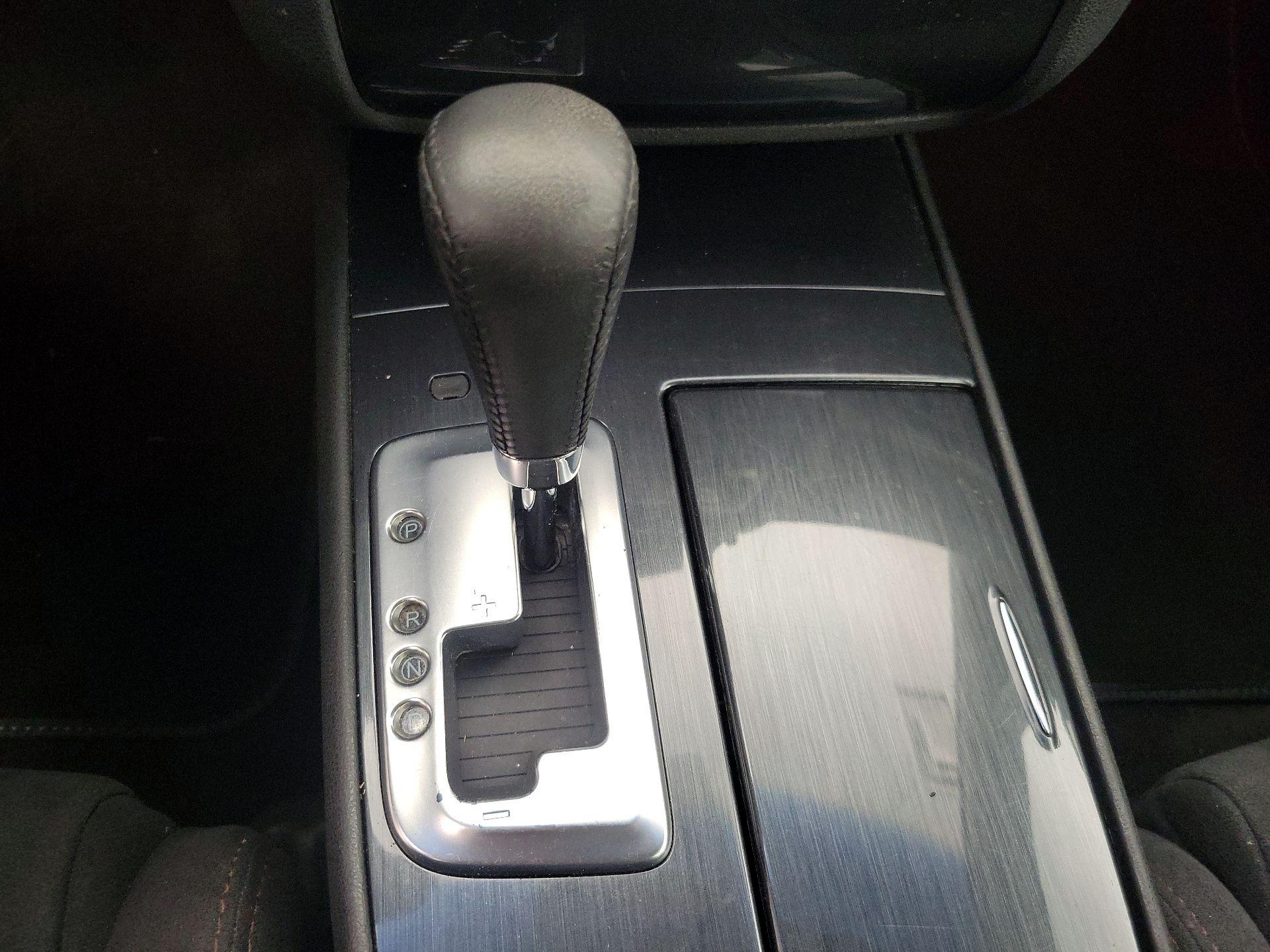 Thumbnail: 2014 Nissan Maxima - 16