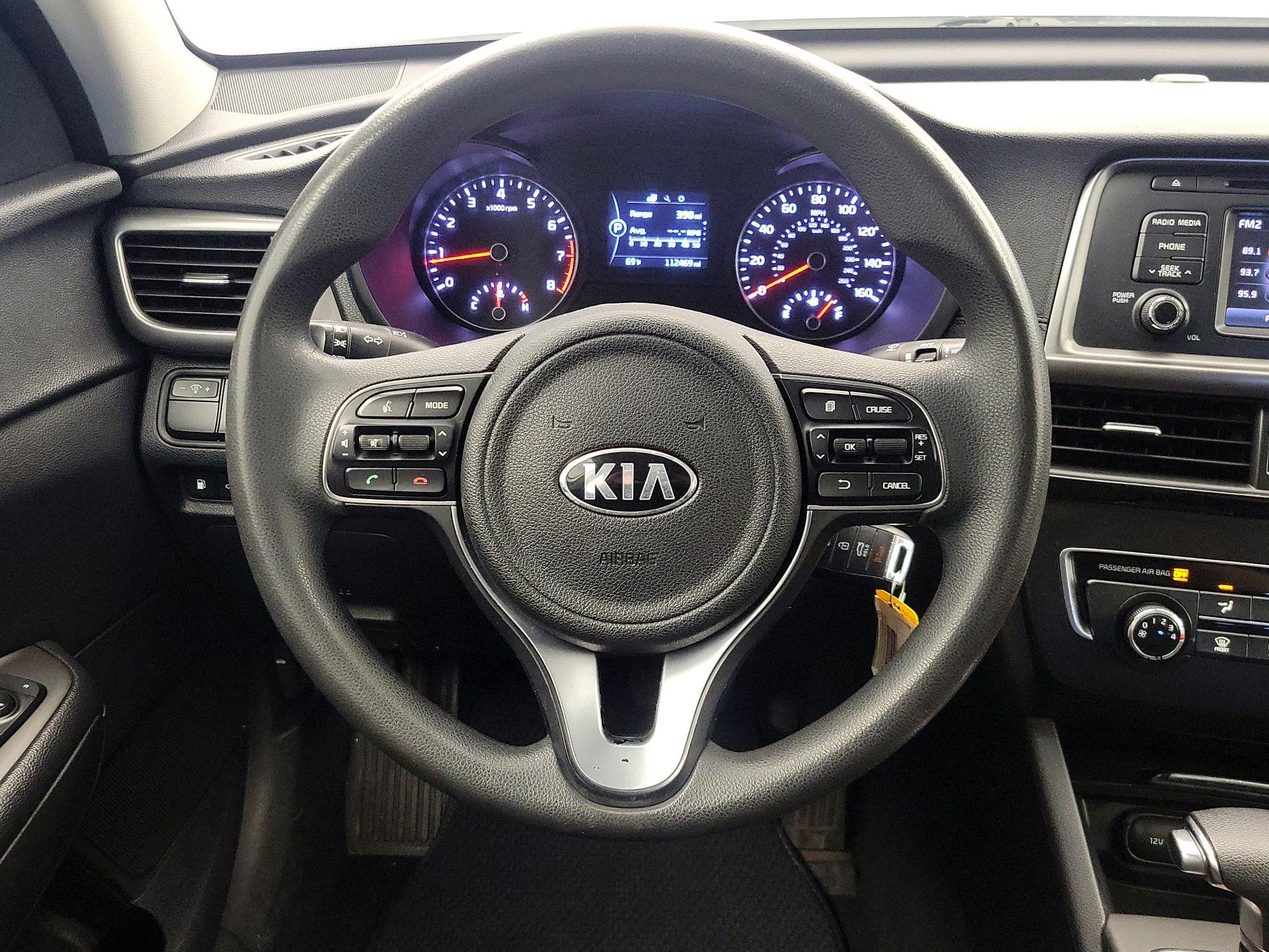 Thumbnail: 2016 Kia Optima - 10