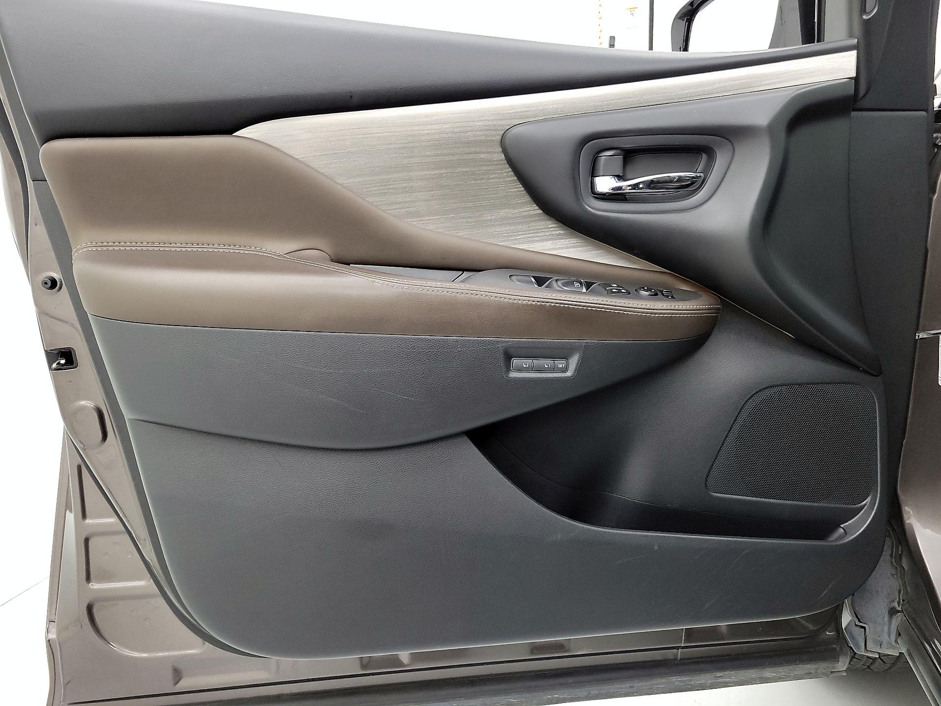 Thumbnail: 2016 Nissan Murano - 12