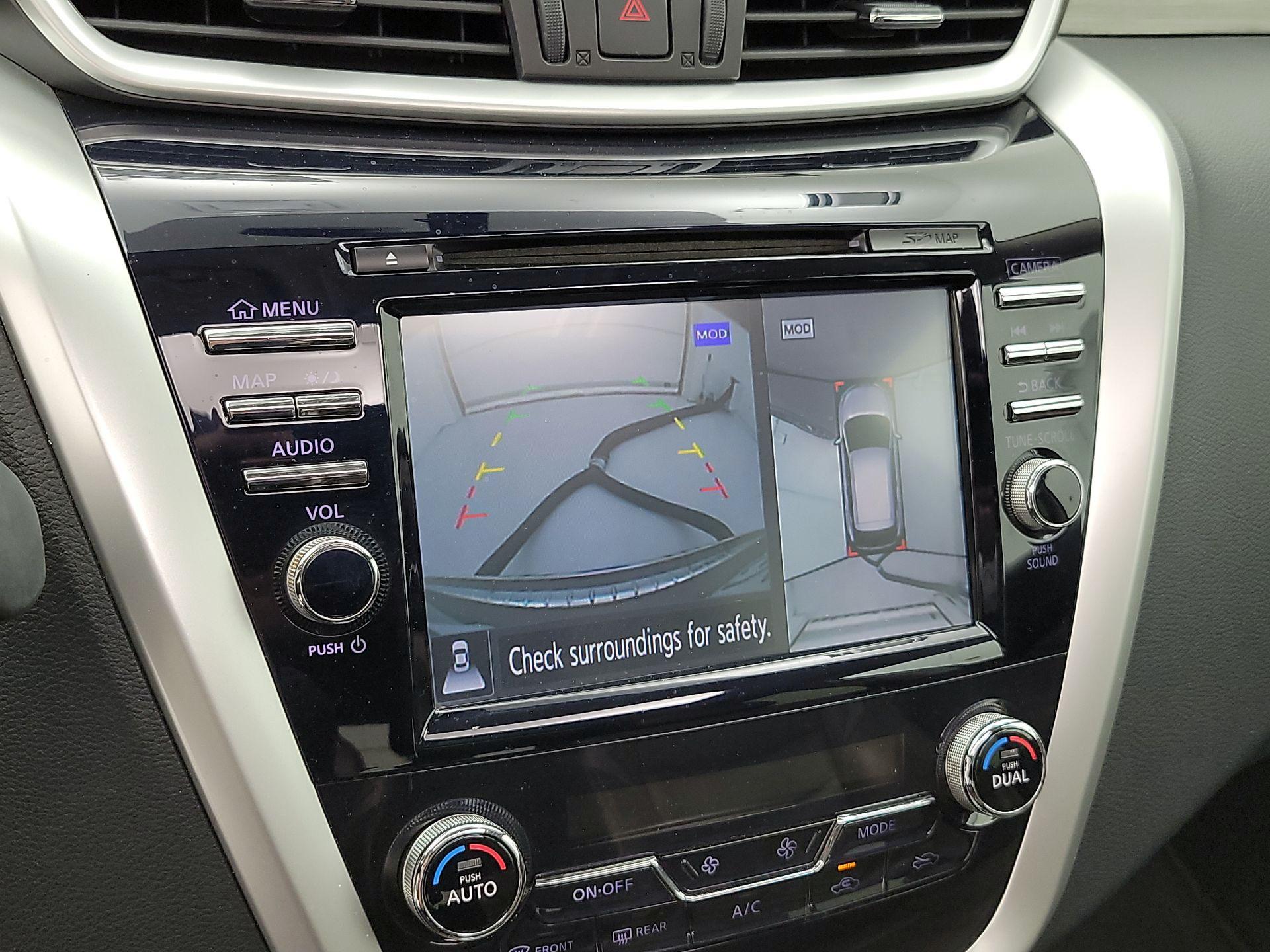 Thumbnail: 2016 Nissan Murano - 15