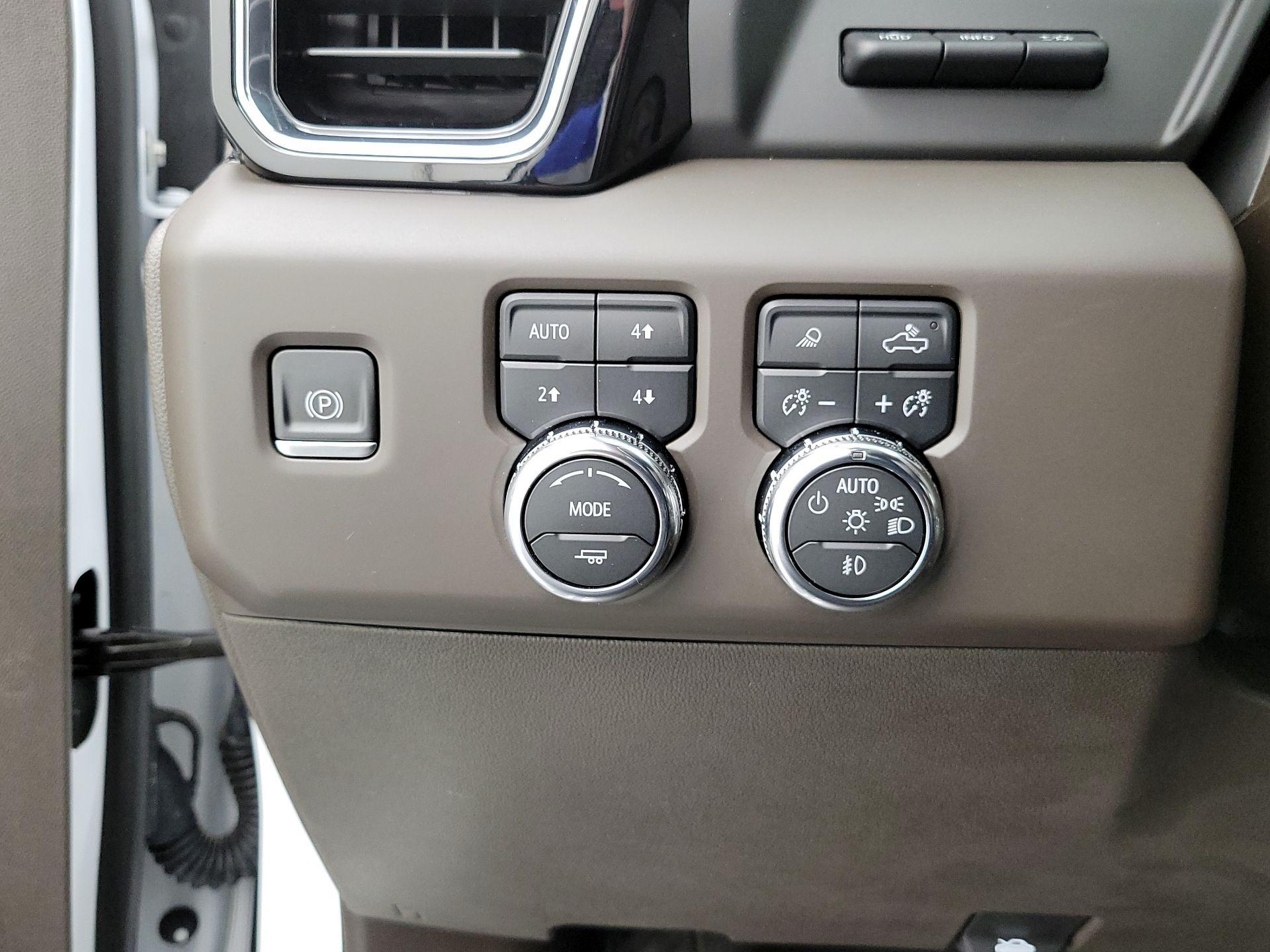 Thumbnail: 2023 GMC Sierra 1500 - 13