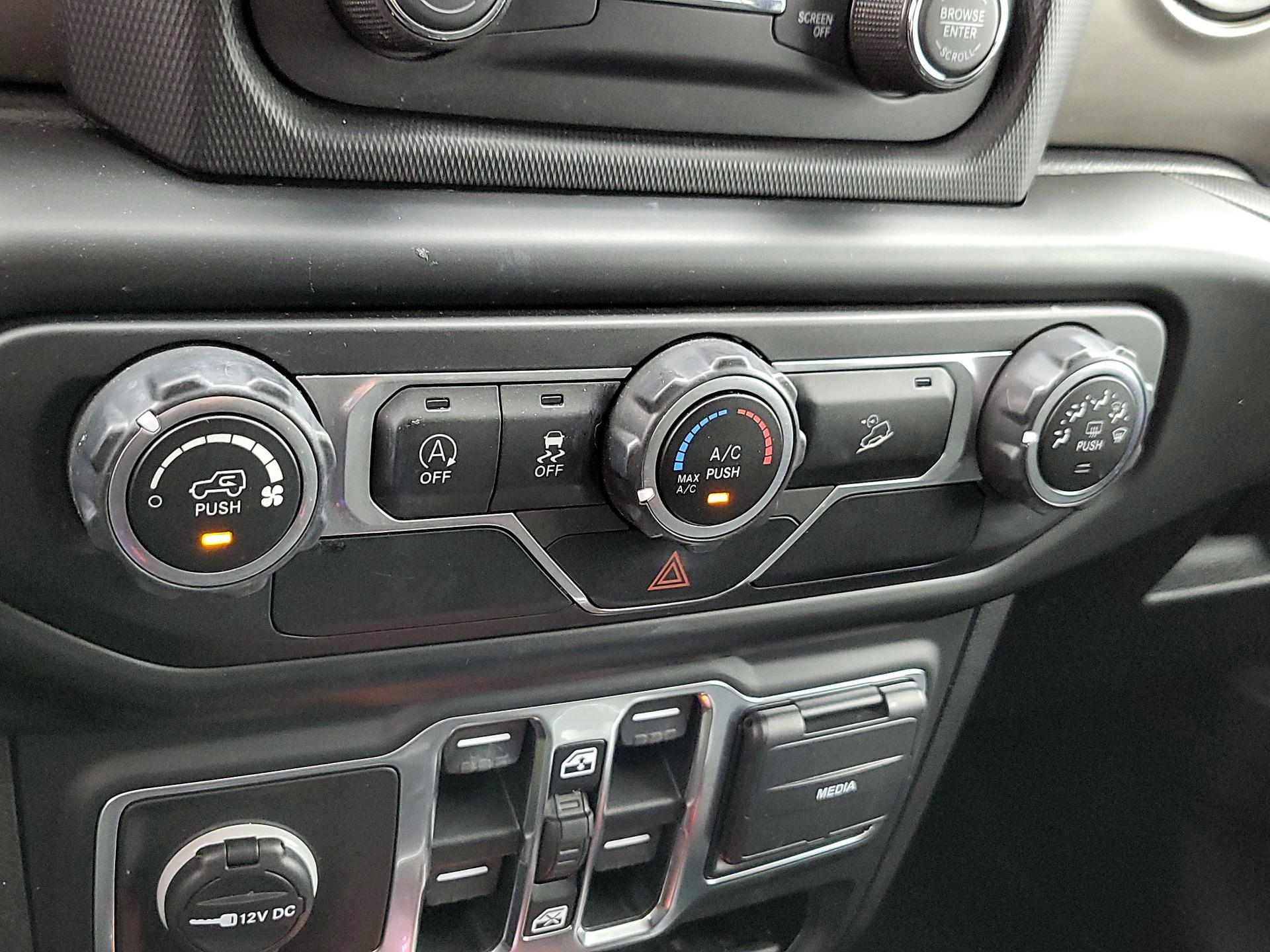 Thumbnail: 2020 Jeep Wrangler - 16