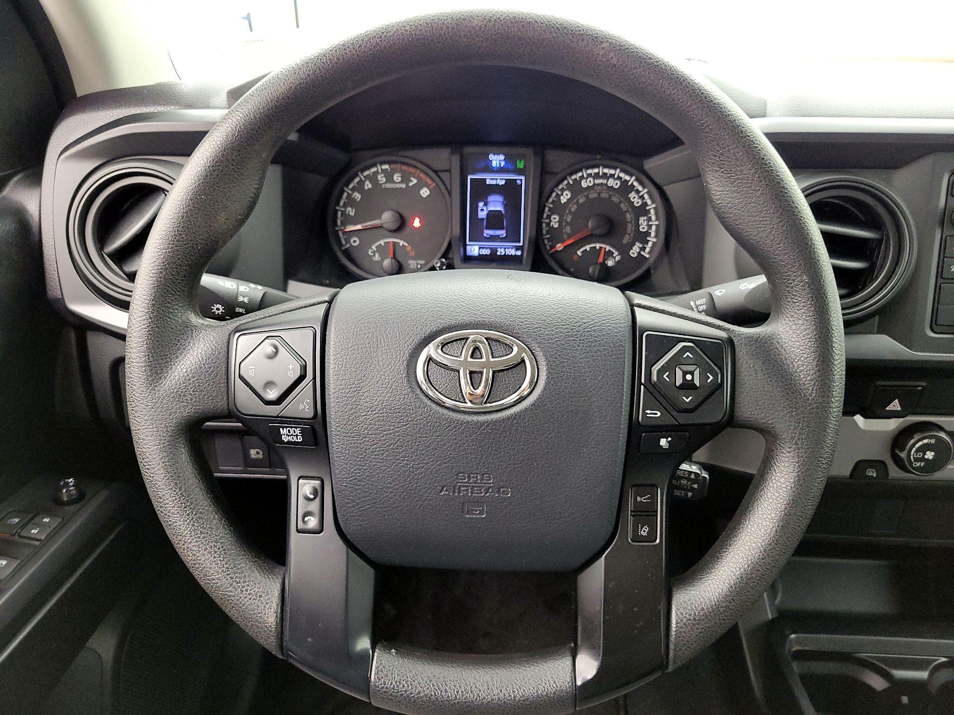 Thumbnail: 2019 Toyota Tacoma - 10