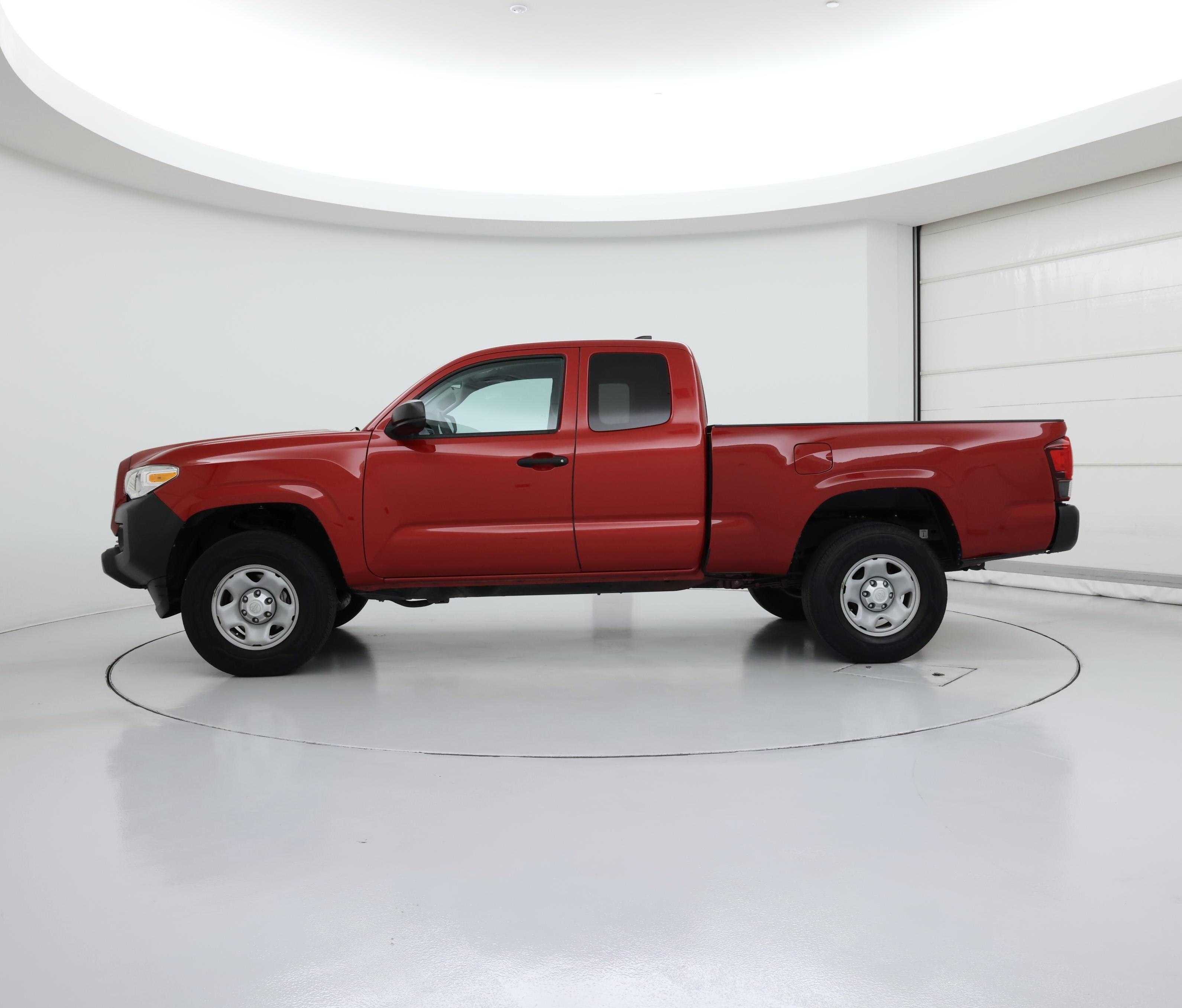 Thumbnail: 2019 Toyota Tacoma - 3