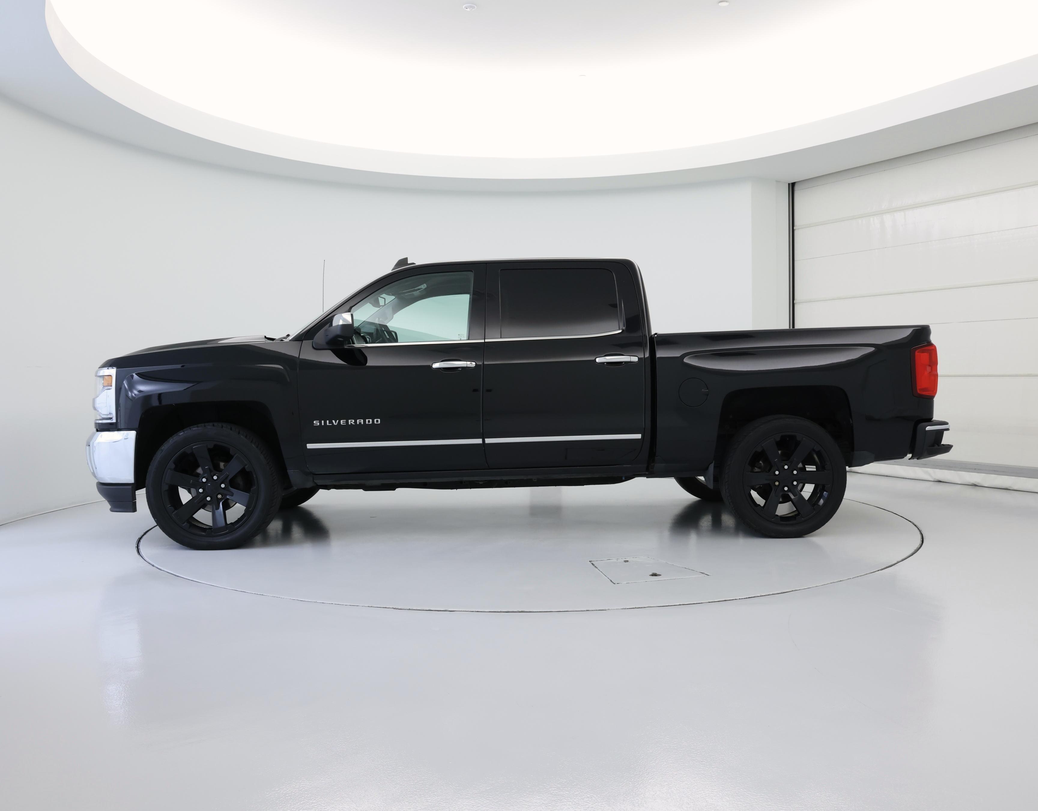 Thumbnail: 2017 Chevrolet Silverado 1500 - 3
