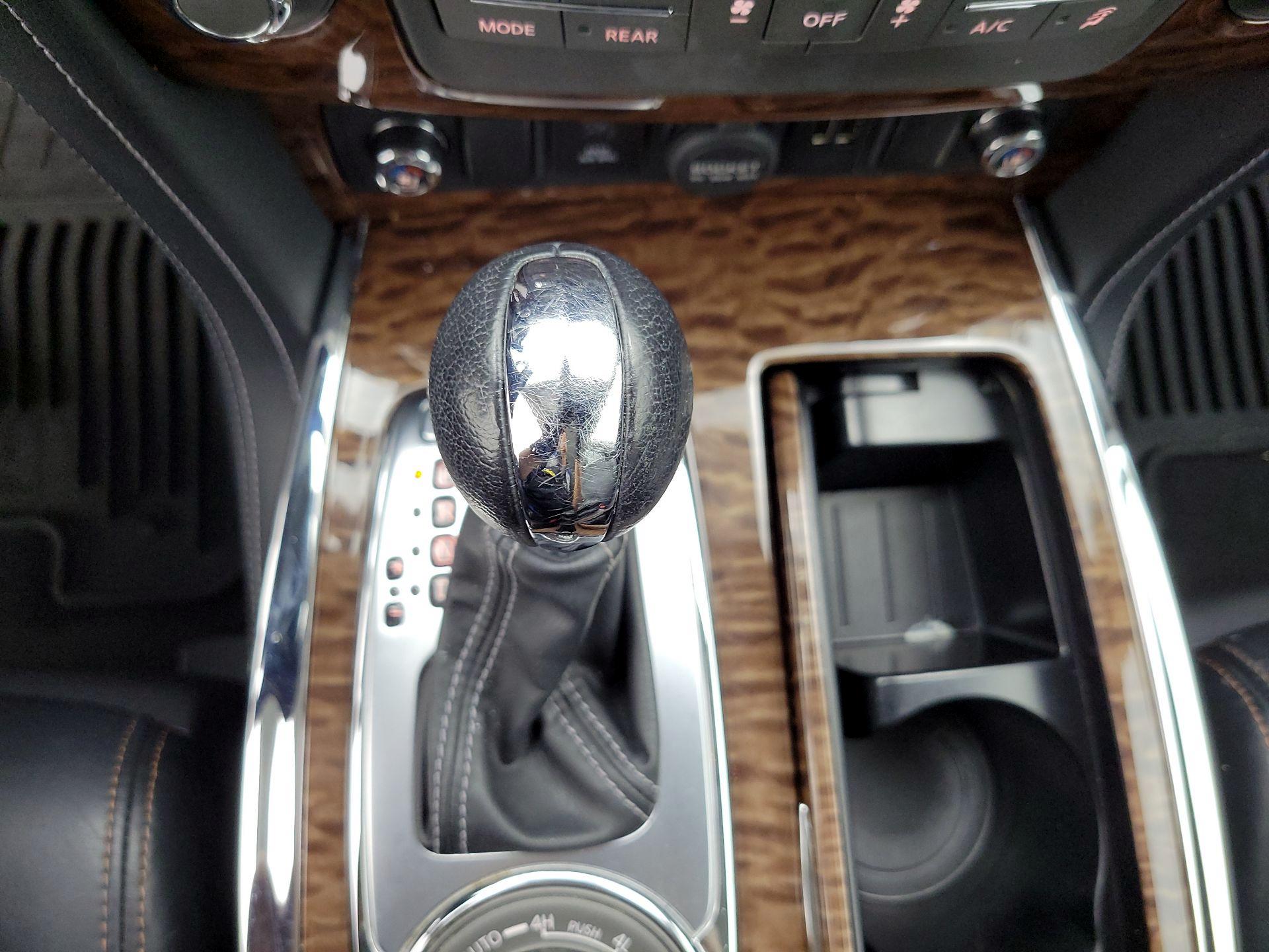Thumbnail: 2018 Nissan Armada - 18