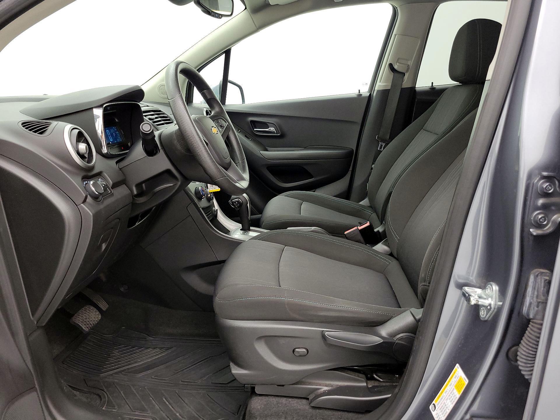 Thumbnail: 2015 Chevrolet Trax - 11