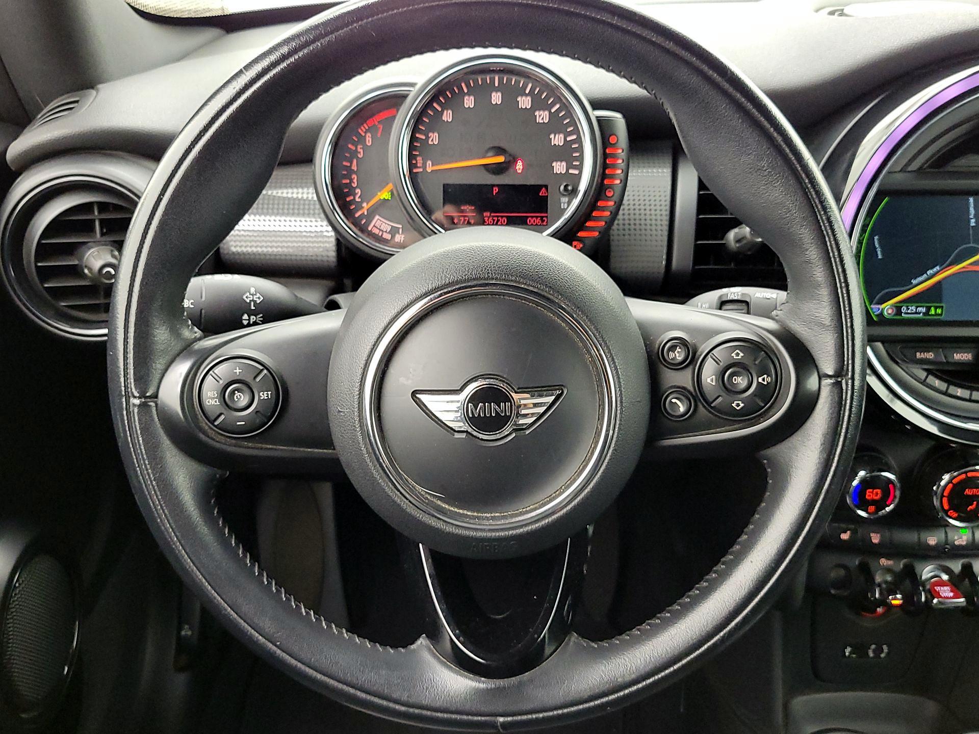 Thumbnail: 2016 MINI Cooper - 10