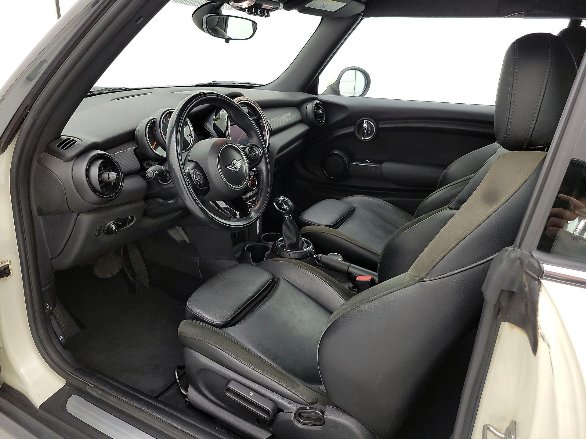 Thumbnail: 2016 MINI Cooper - 11