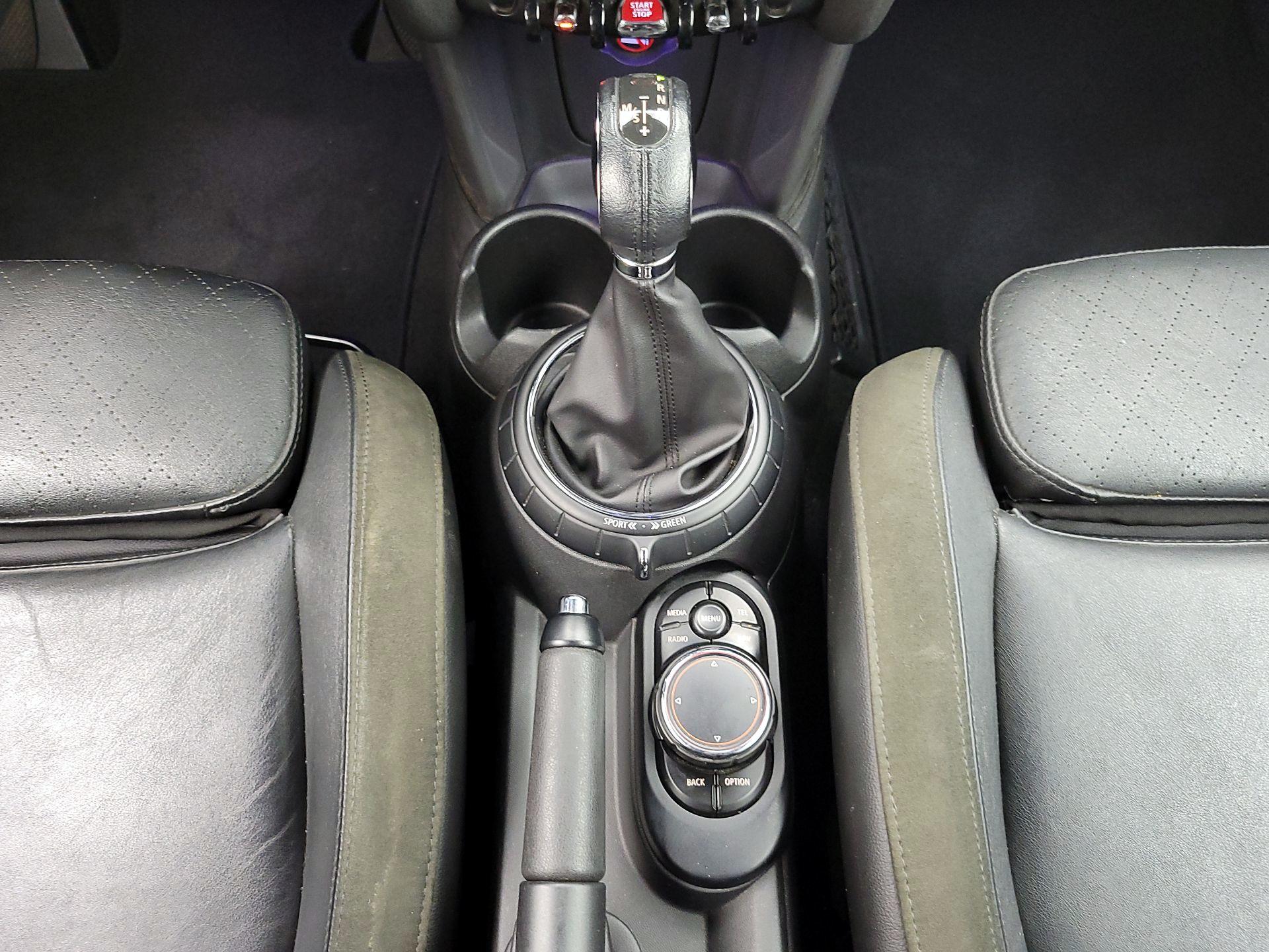 Thumbnail: 2016 MINI Cooper - 18